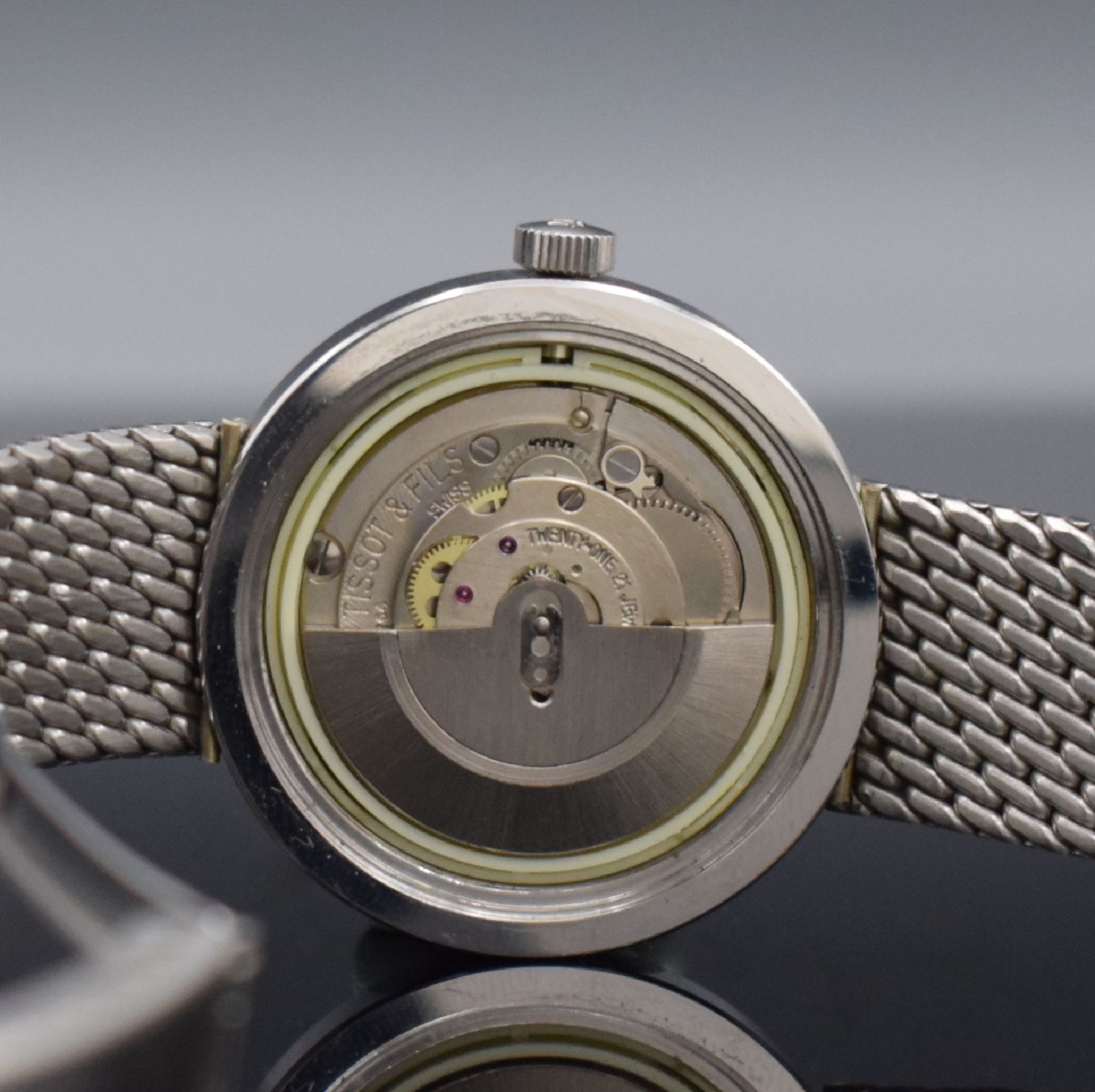 Detail f: TISSOT Herrenarmbanduhr Seastar, Automatik, Schweiz um 1970, Ref. 44636 4, Edelstahlgeh. inkl. Gliederband m. Faltschl., Boden verschr., blaues ...