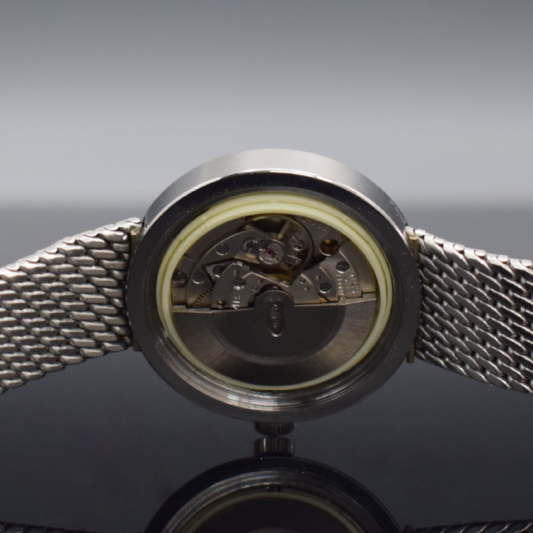 Detail g: TISSOT Herrenarmbanduhr Seastar, Automatik, Schweiz um 1970, Ref. 44636 4, Edelstahlgeh. inkl. Gliederband m. Faltschl., Boden verschr., blaues ...
