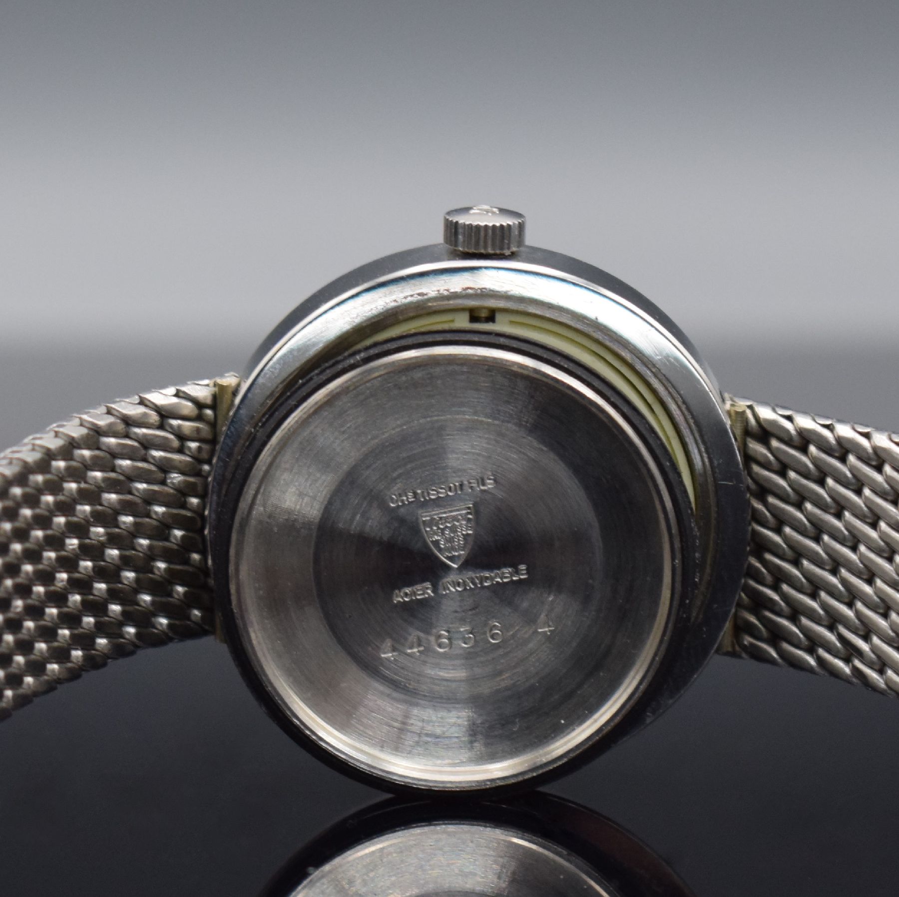 Detail h: TISSOT Herrenarmbanduhr Seastar, Automatik, Schweiz um 1970, Ref. 44636 4, Edelstahlgeh. inkl. Gliederband m. Faltschl., Boden verschr., blaues ...