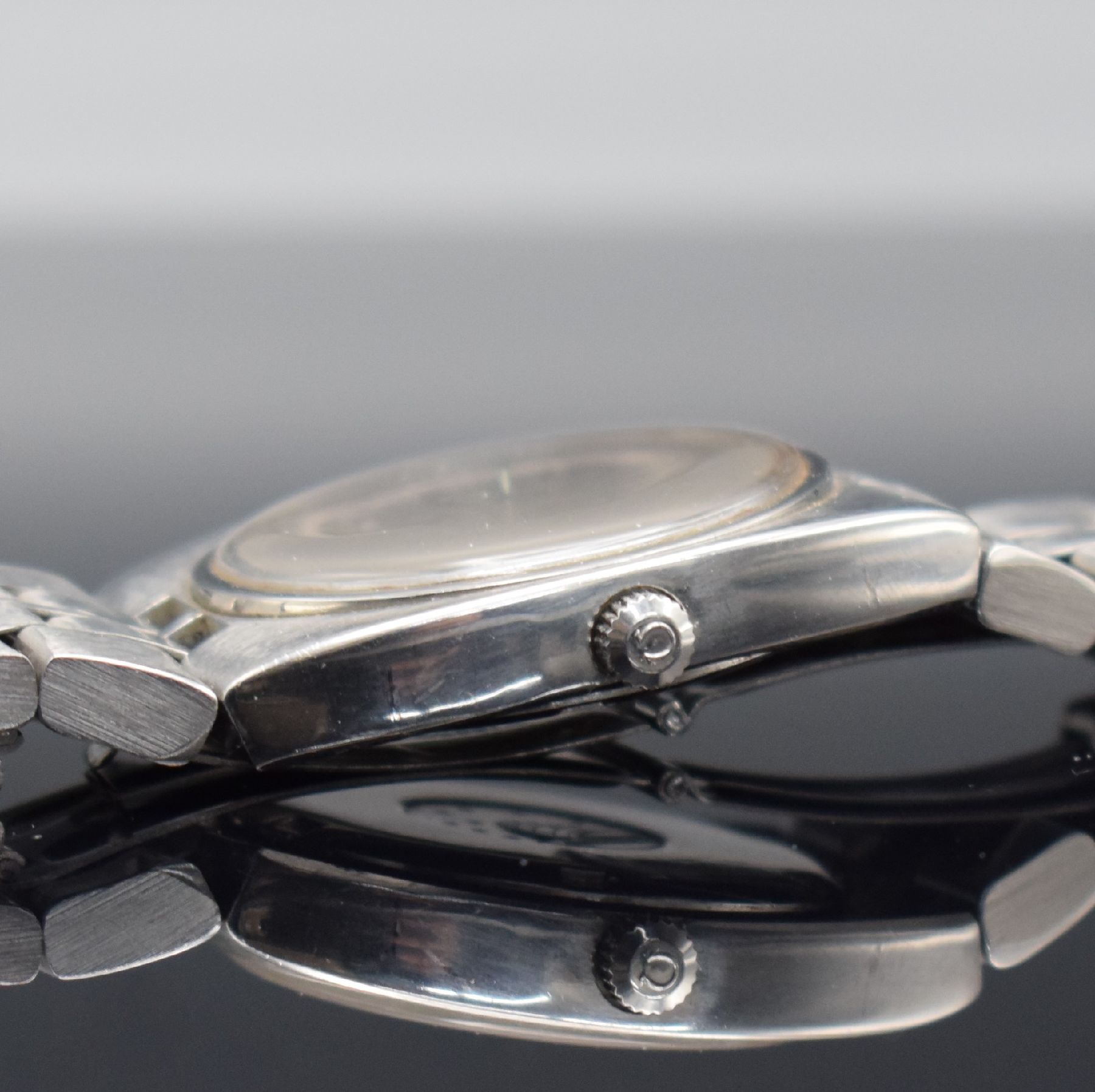 Detail e: Omega Constellation Chronometer Herrenarmbanduhr, Schweiz um 1969, Automatik, Ref. 166.066-168.046, Edelstahlgeh. inkl. orig. Gliederband m. ...