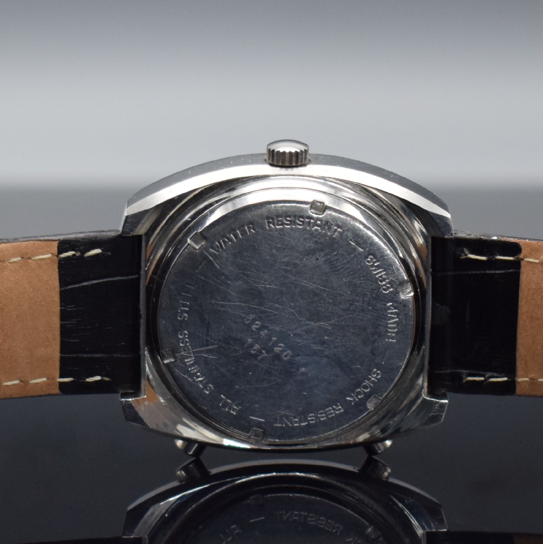 Detail d: DUGENA seltener Armbandchronograph Chronomatic in Stahl, Automatik mit Microrotor, Schweiz für den dtsch. Markt um 1968, Edelstahlgeh., Boden ...