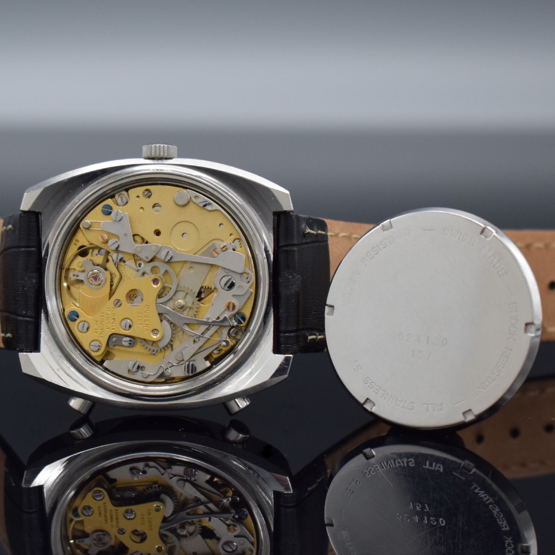 Detail e: DUGENA seltener Armbandchronograph Chronomatic in Stahl, Automatik mit Microrotor, Schweiz für den dtsch. Markt um 1968, Edelstahlgeh., Boden ...