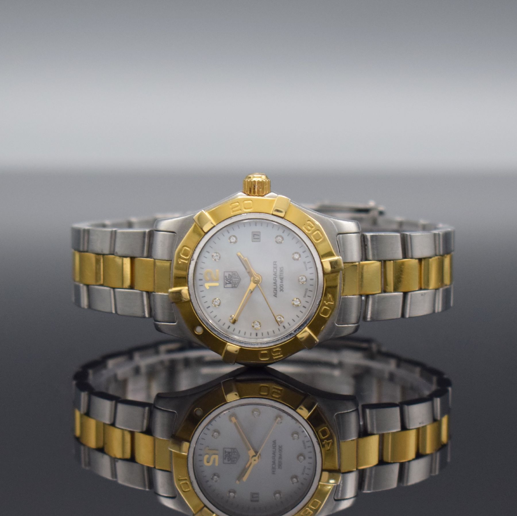 TAG HEUER Aquaracer Damenarmbanduhr, Schweiz um 2010, quarz, Ref. WAF 1425, verschr. Gehäuse in Edelstahl/Gold inkl. Gliederband m. Faltschl. eins. ...