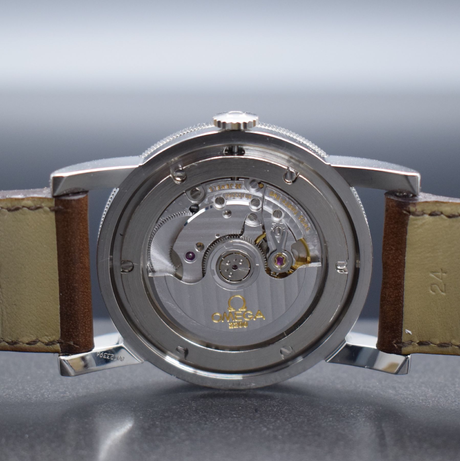 Detail g: OMEGA 1938 The Pilot's Watch limitierte Herrenarmbanduhr, Schweiz 2000, Ref. 167 2000, Automatik, auf 4938 Stück limitiertes Sondermodell aus ...
