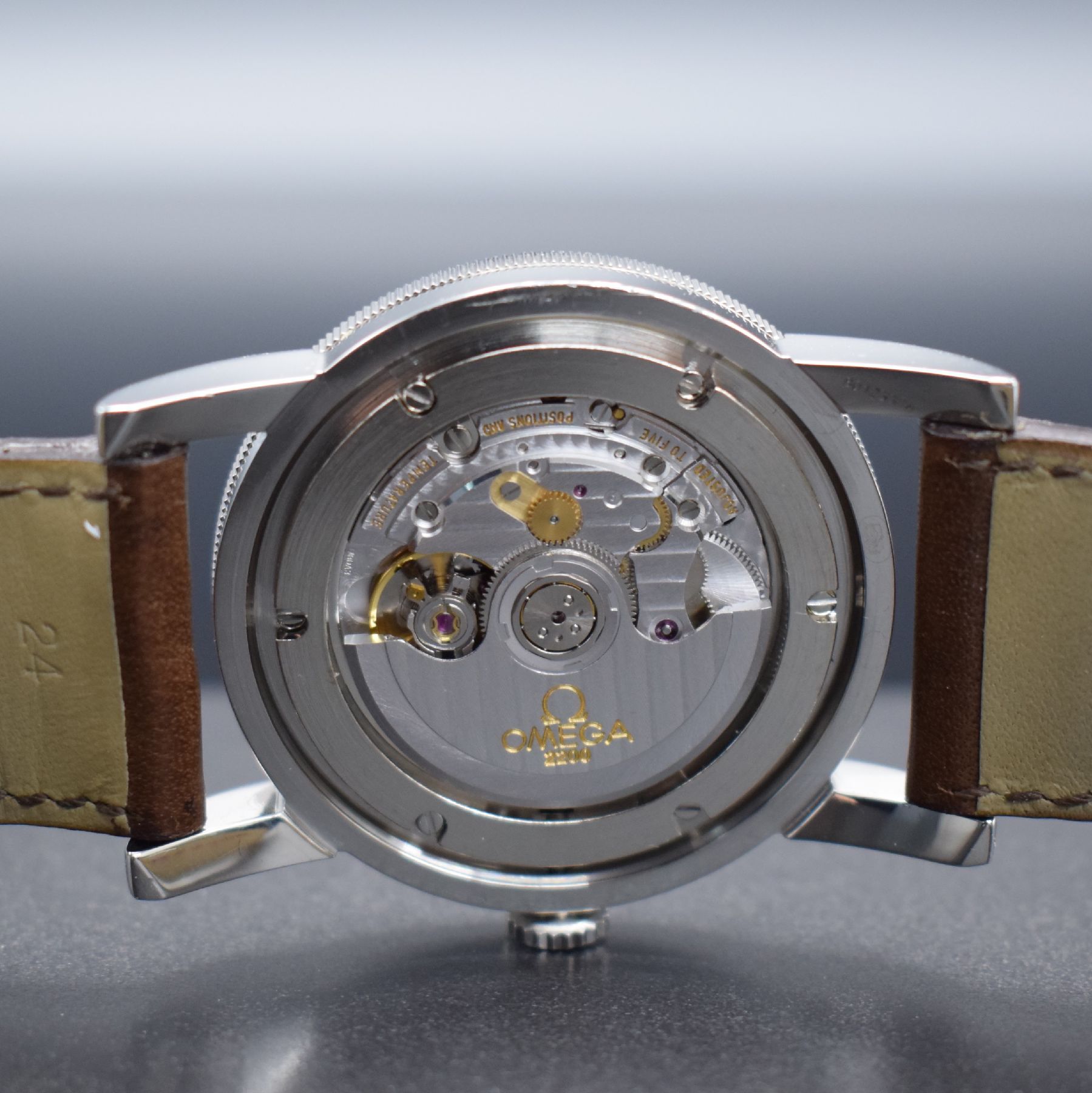 Detail h: OMEGA 1938 The Pilot's Watch limitierte Herrenarmbanduhr, Schweiz 2000, Ref. 167 2000, Automatik, auf 4938 Stück limitiertes Sondermodell aus ...
