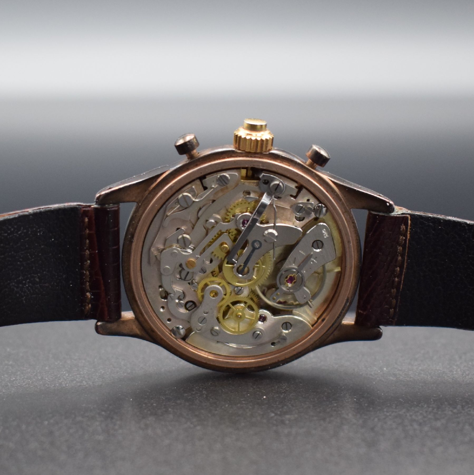 Detail e: DUBEY & SCHALDENBRAND Index-Mobile Semi- Rattrapante Chronograph, Schweiz um 1945/ 1990, Handaufzug, aus Restbeständen montierte Werke von ca. 1945, ...