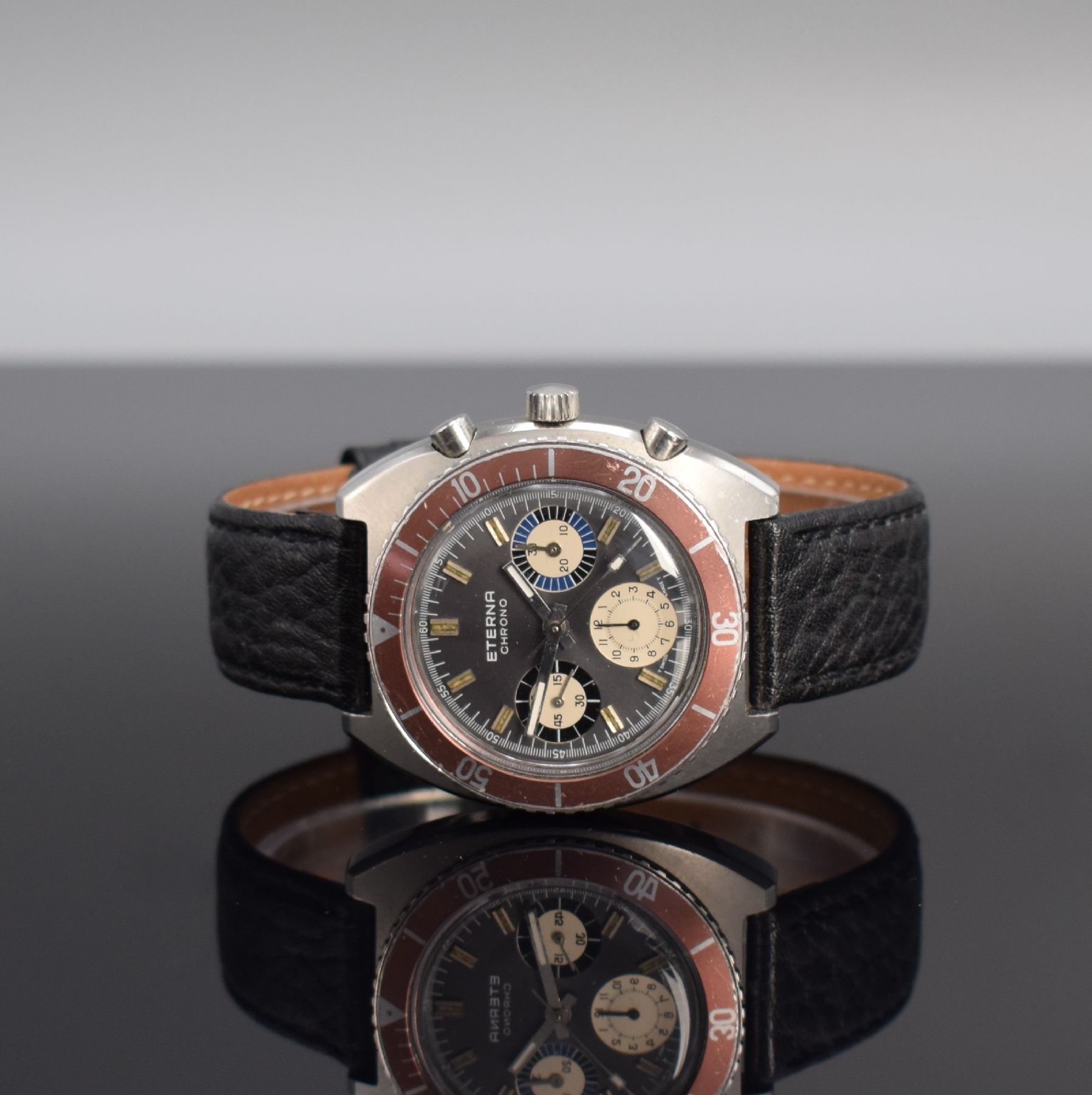 ETERNA Schaltradchronograph Kaliber Valjoux 726, Handaufzug, Schweiz um 1970, Ref. 154 FTP - 3, Edelstahlgeh., Boden verschr., kupferfarb. Lünette ...