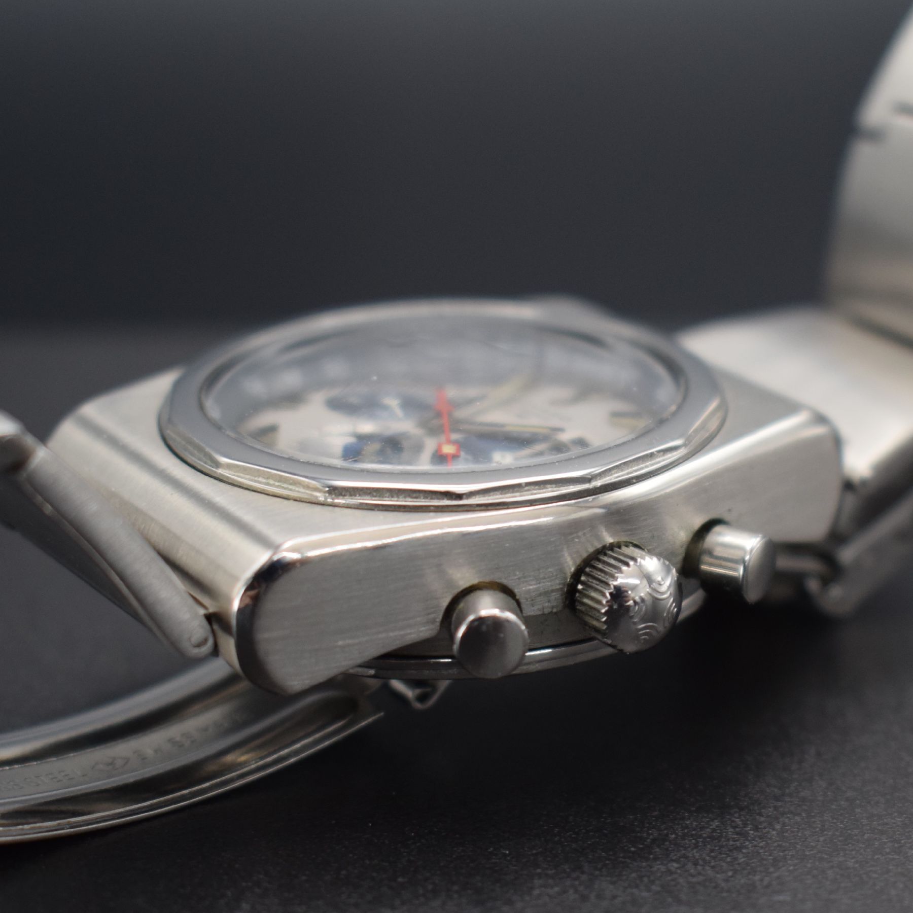 Detail e: MOVADO Astronic Schaltradchronograph mit Vollkalenderanzeige Kaliber 3019PHF, Automatik, Schweiz um 1975, Ref. 01.0010.436, massives Edelstahlgeh. ...
