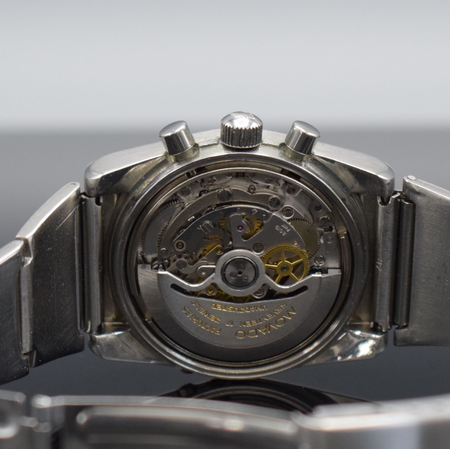 Detail g: MOVADO Astronic Schaltradchronograph mit Vollkalenderanzeige Kaliber 3019PHF, Automatik, Schweiz um 1975, Ref. 01.0010.436, massives Edelstahlgeh. ...