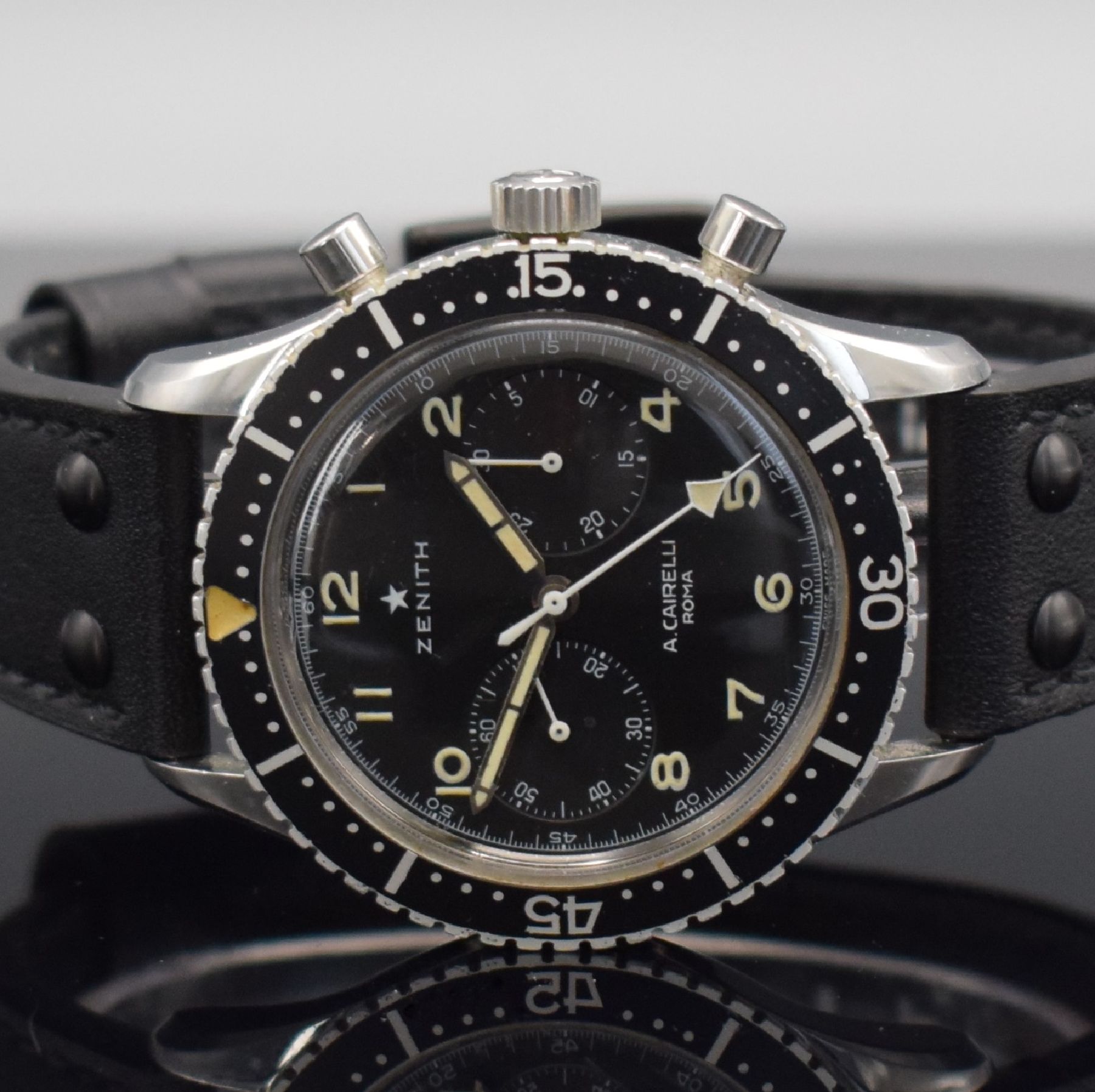Detail a: ZENITH CRONOMETRO TIPO CP-2 seltener Schaltradchronograph für A. Cairelli Roma, Handaufzug, Schweiz um 1965, unpoliertes, verschr. Geh., schwarze, ...