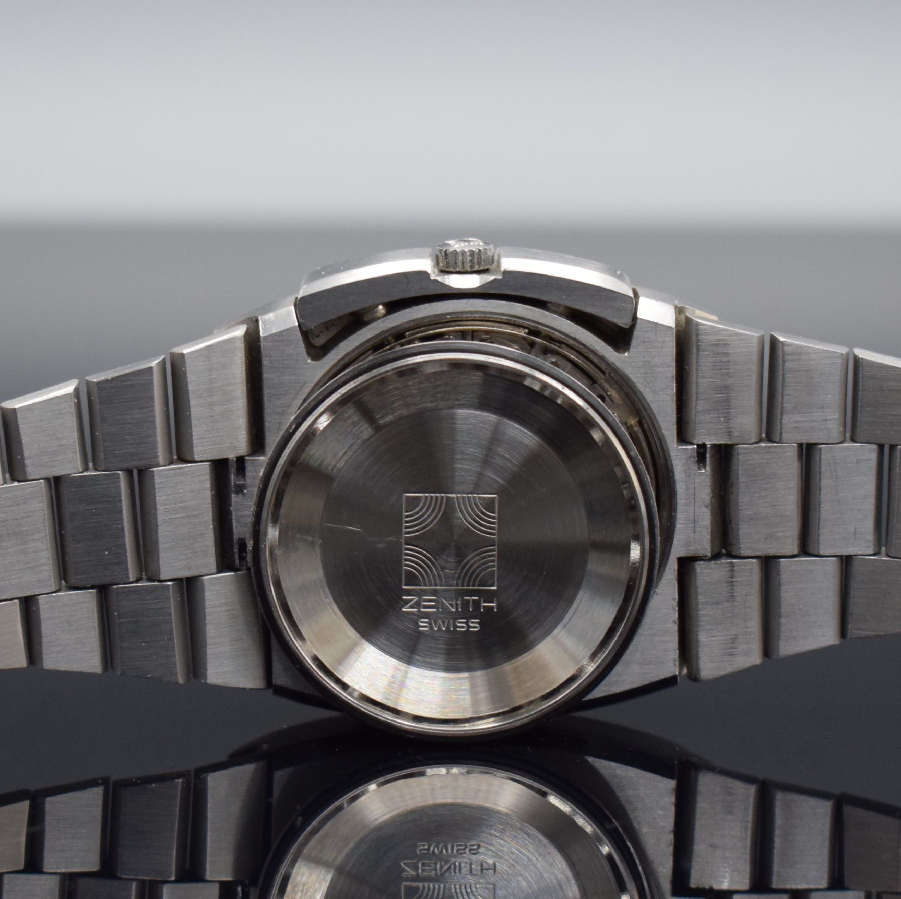 Detail i: ZENITH "TV" El Primero Schaltradchronograph Referenz 01-0200-415, Automatik, Schweiz um 1975, massives Edelstahlgeh. inkl. orig. ...