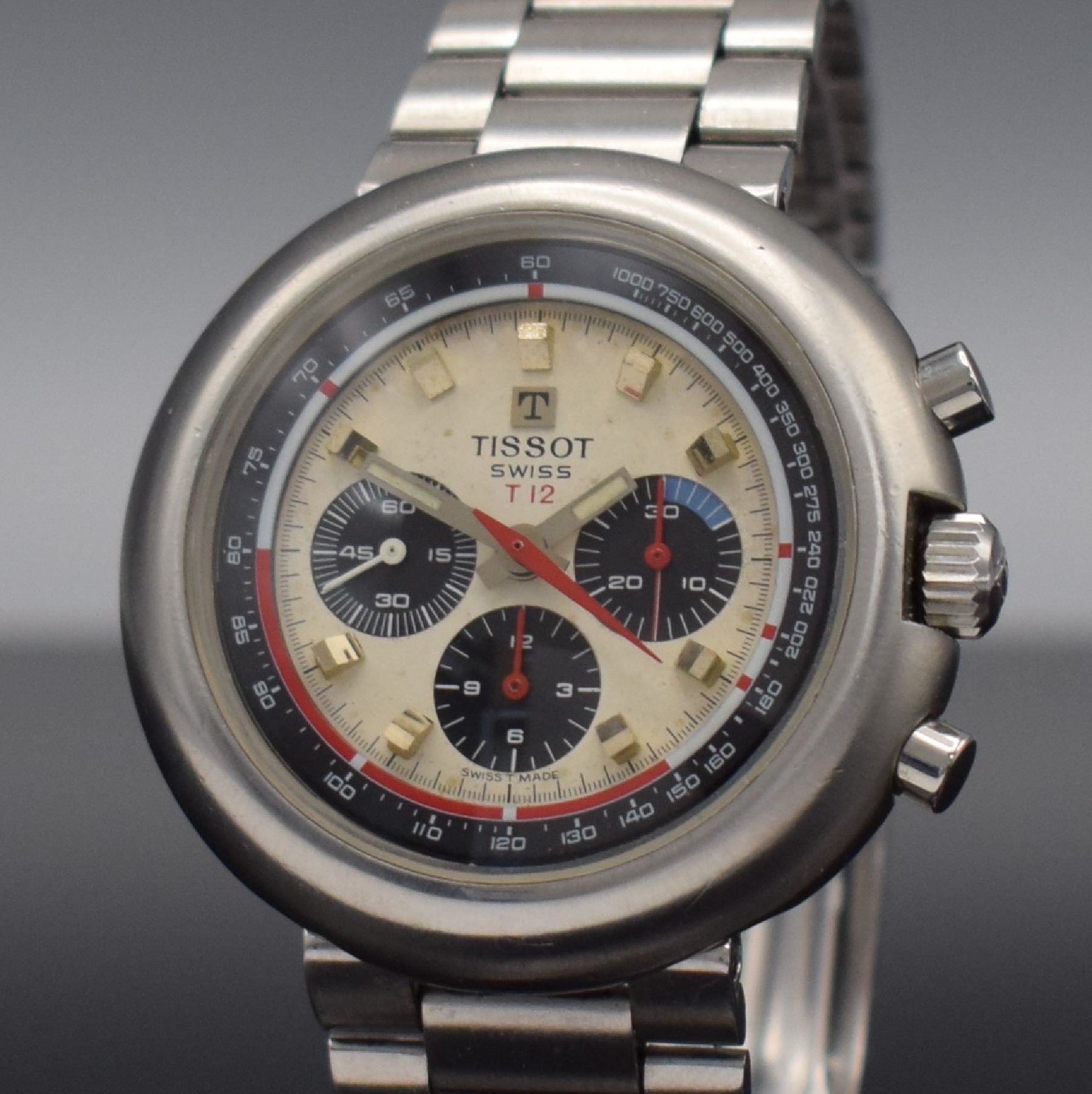 Detail c: TISSOT T12 Armbandchronograph "UFO" Kaliber Lemania 873 Referenz 40505, Handaufzug, Schweiz um 1970, Boden aufgedr., orig. Gay Freres ...