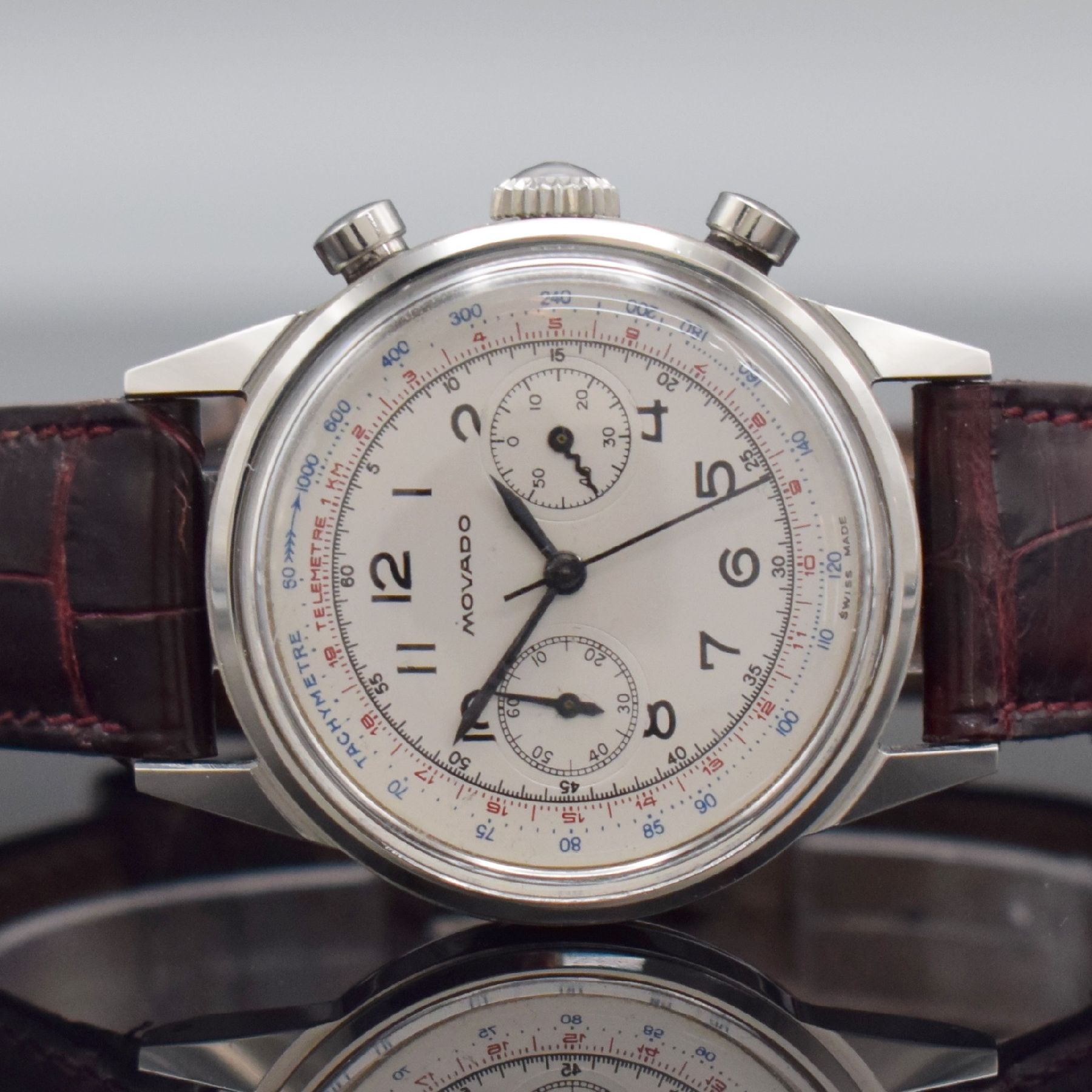 Detail a: MOVADO Schaltradchronograph Kaliber 90M im späteren original Movado/FB verschraubten Stahlgehäuse, Handaufzug, Schweiz um 1940/1960, silb. ...