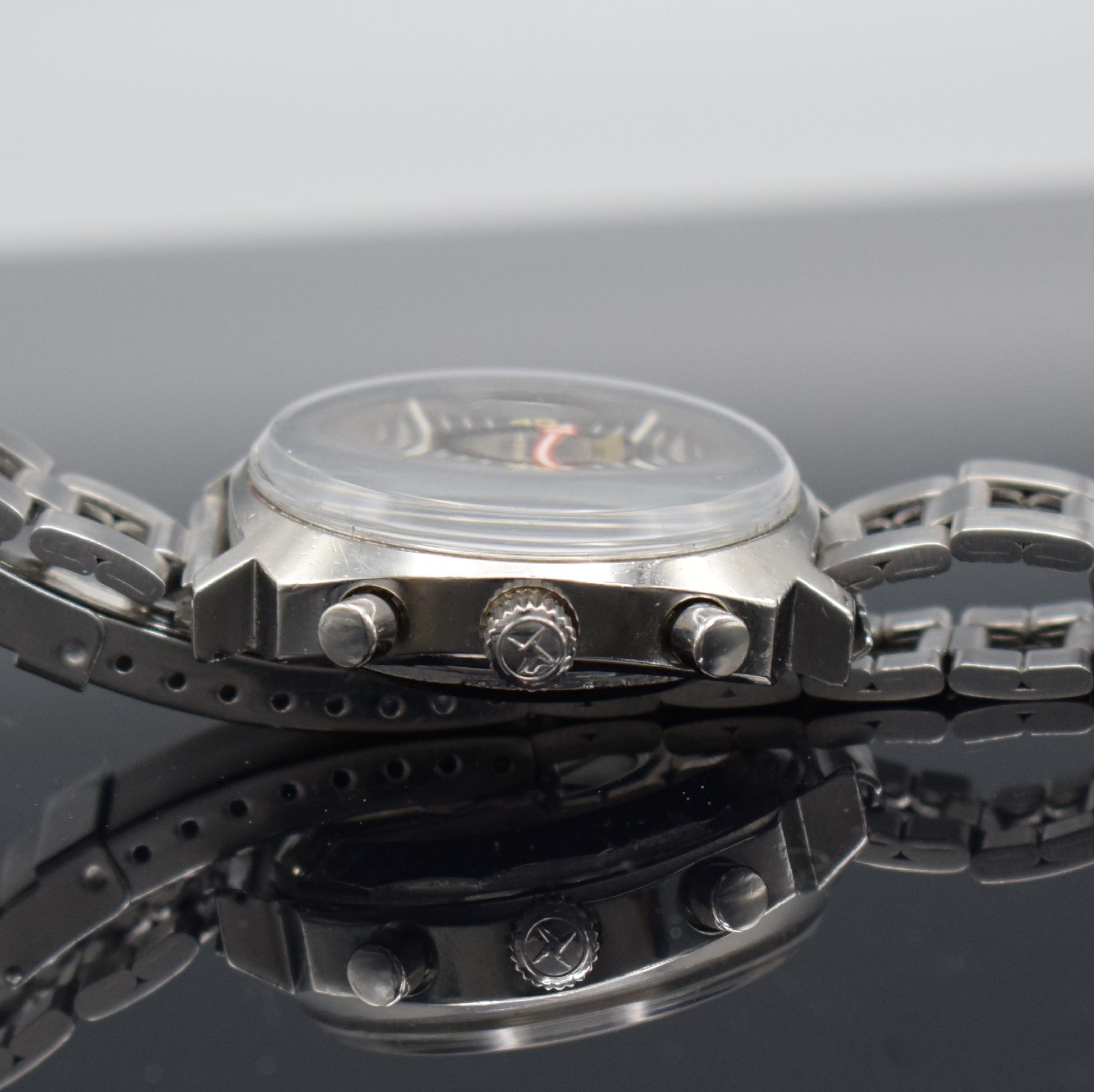Detail f: ZENITH Super Sub Sea seltener Schaltradchronograph Referenz A3736 in Stahl, Schweiz um 1968, massives Gehäuse mit innenliegender Drehlünette über ...
