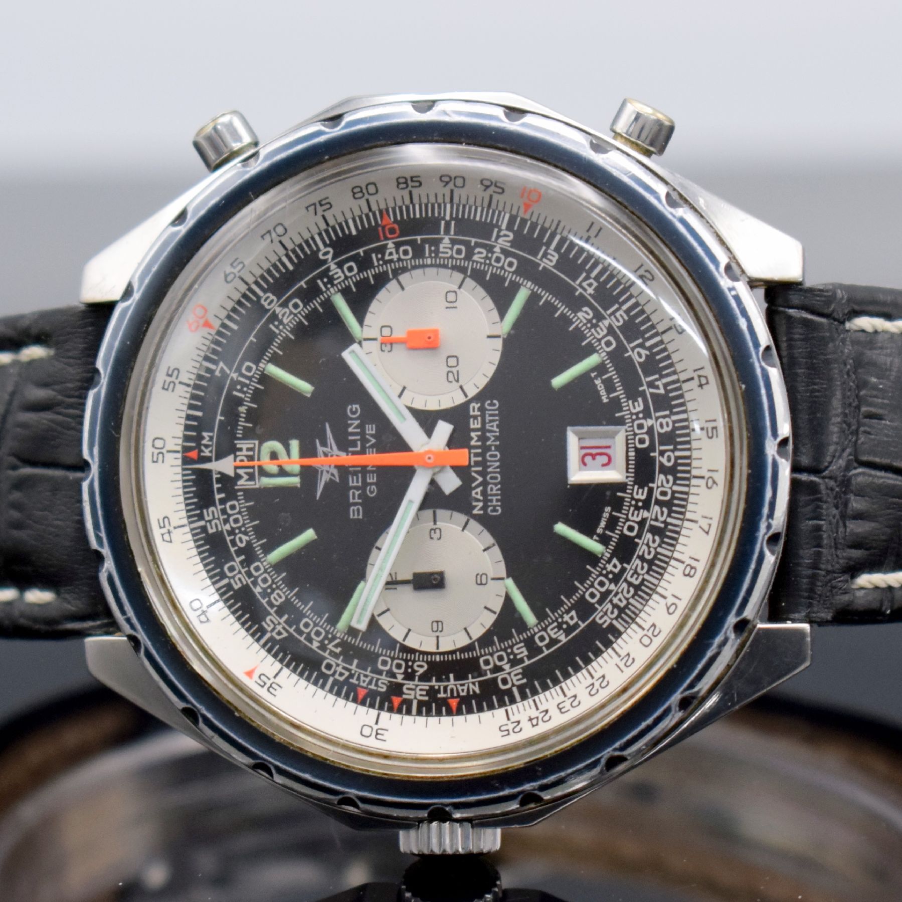 Detail a: BREITLING Armbandchronograph Navitimer Chrono-Matic Referenz 1806, Automatik, Schweiz um 1972, verschr. Stahlgeh., orig. Krone & Drücker, innen ...