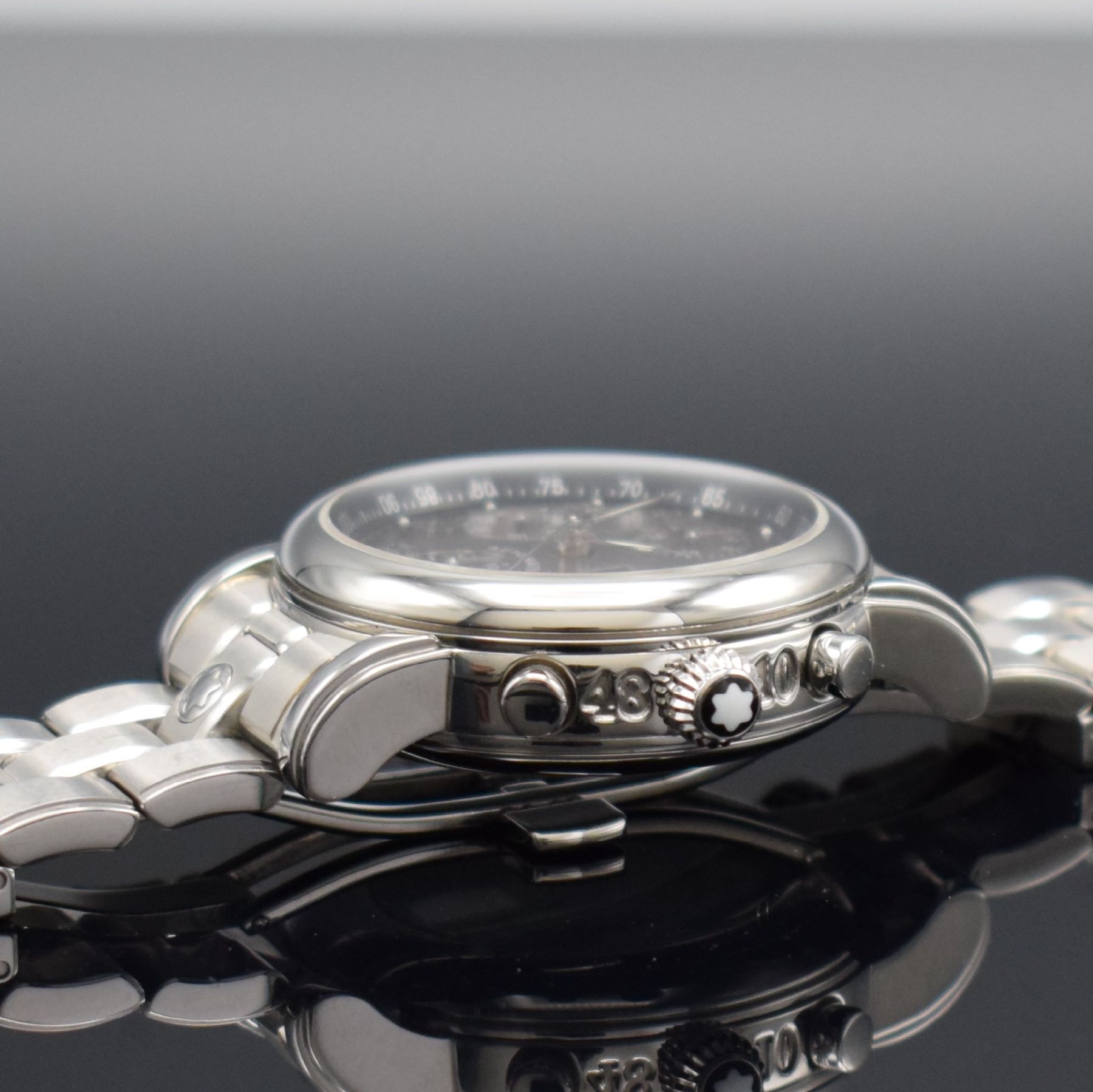 Detail d: MONTBLANC Meisterstück Herrenarmbanduhr mit Chronograph, Schweiz 2003, Automatik, Ref. 7016, beids. vergl. Edelstahlgeh. inkl. orig. Gliederband m. ...