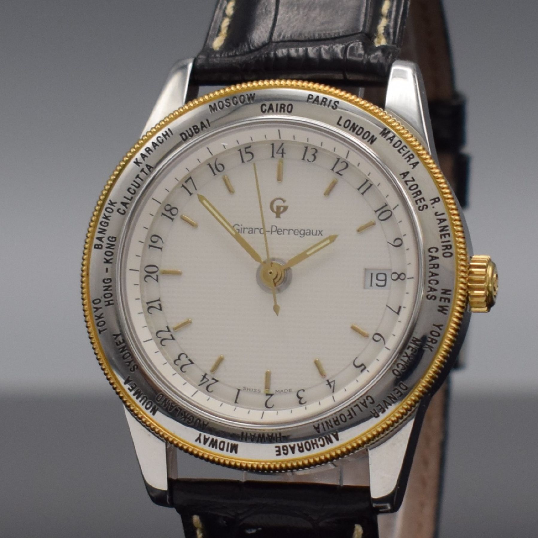 Detail c: GIRARD PERREGAUX GP 90 "World Time" Herrenarmbanduhr mit 2er Zeitzone, Schweiz verk. 12/2000, Automatik, Ref. 1010, Edelstahlgeh. teils ...