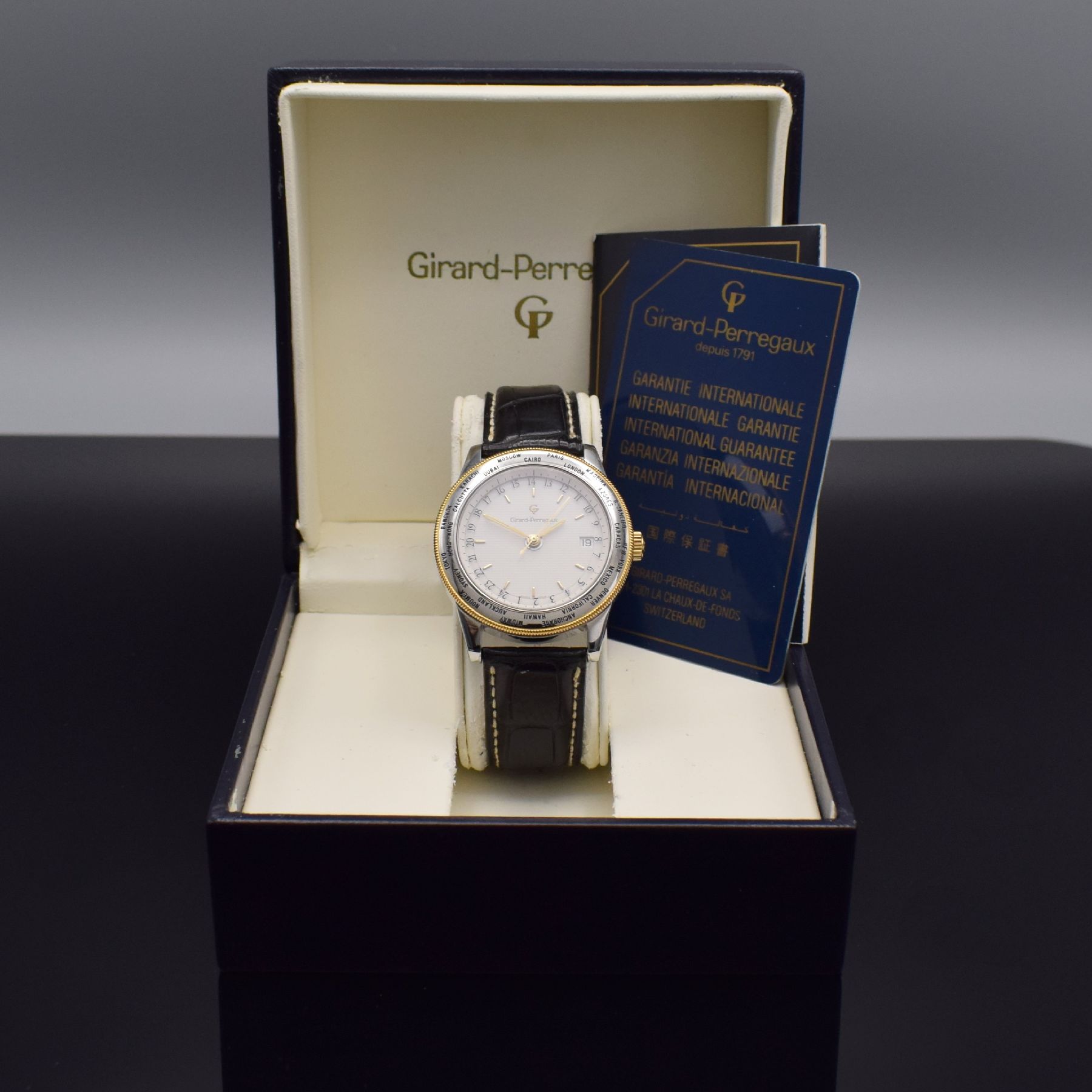 Detail h: GIRARD PERREGAUX GP 90 "World Time" Herrenarmbanduhr mit 2er Zeitzone, Schweiz verk. 12/2000, Automatik, Ref. 1010, Edelstahlgeh. teils ...