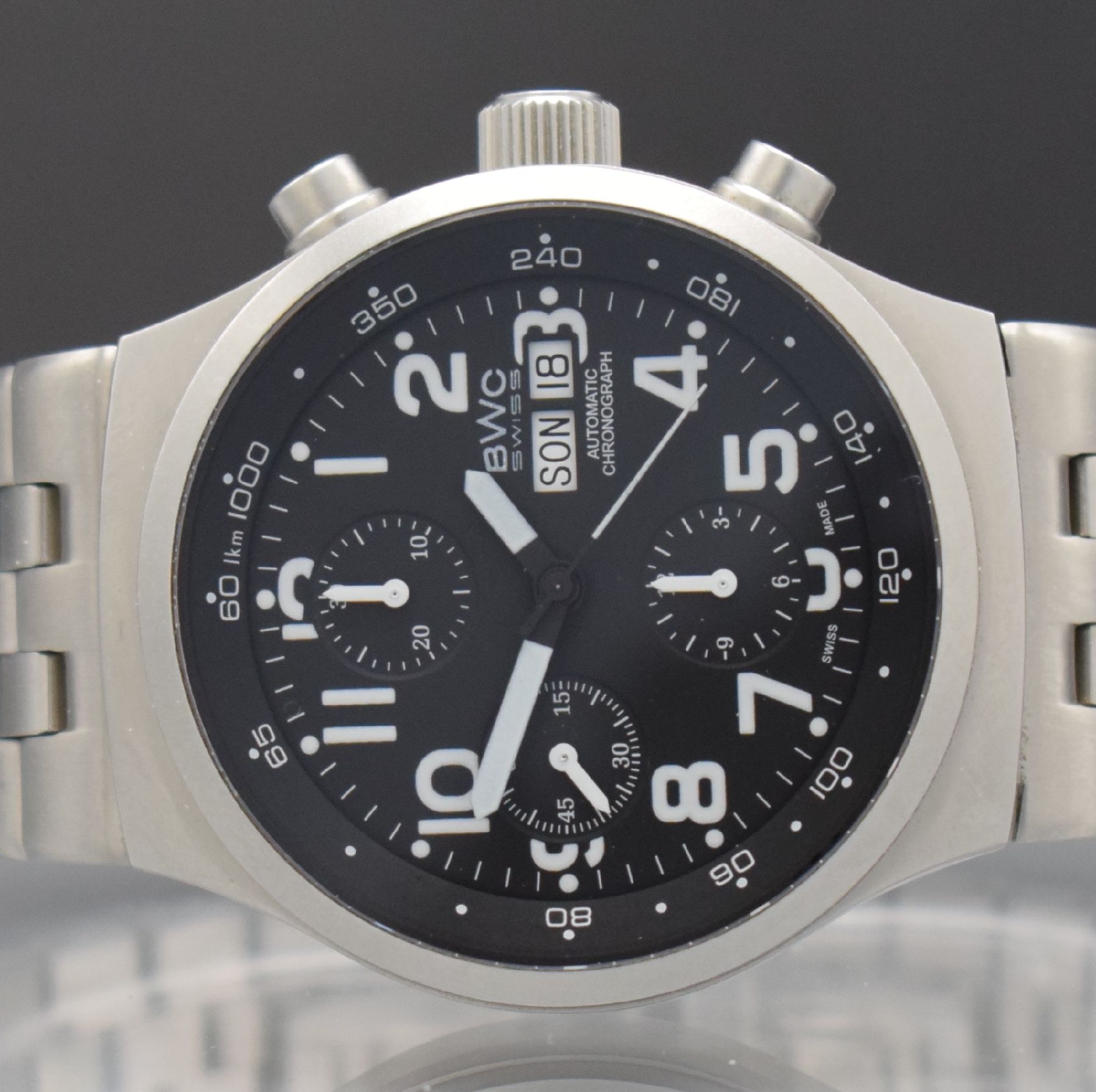 Detail a: BWC Aviator Herrenarmbanduhr mit Chronograph, Schweiz um 2009, Automatik, verschr. Edelstahlgeh., Gliederband m. dopp. Faltschl., schwarzes Zifferbl. ...