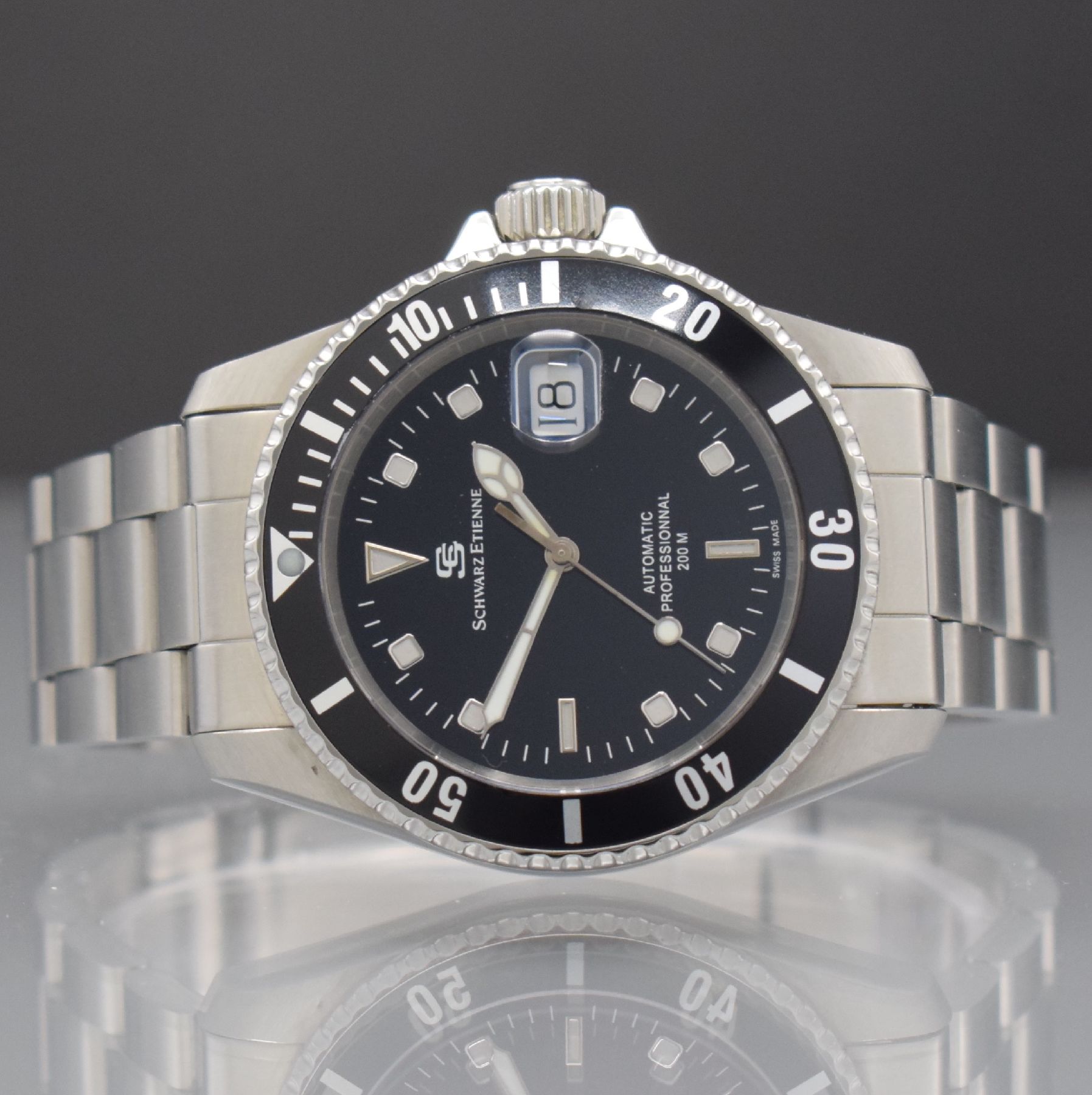 SCHWARZ ETIENNE Professional 200M Herrenarmbanduhr, Schweiz um 2000, Automatik, verschr. Edelstahlgeh. inkl. orig. Band m. Faltschl., eins. drehbare ...