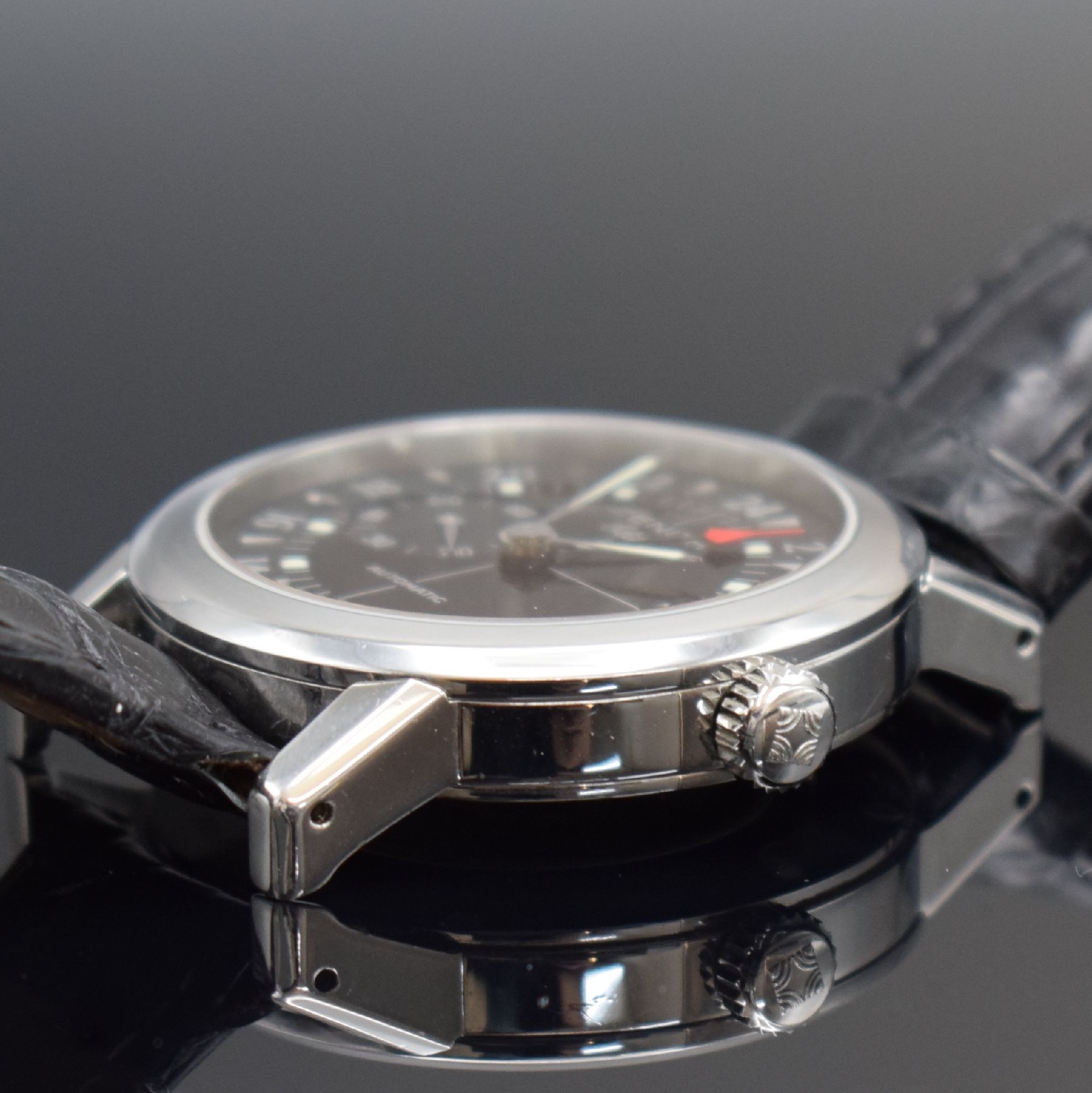 Detail d: ZENITH Elite Port Royal V Herrenarmbanduhr mit 2er Zeitzone, Schweiz um 2005, Automatik, Ref. 01/02.0450.682, beids. vergl. Edelstahlgeh., Boden ...