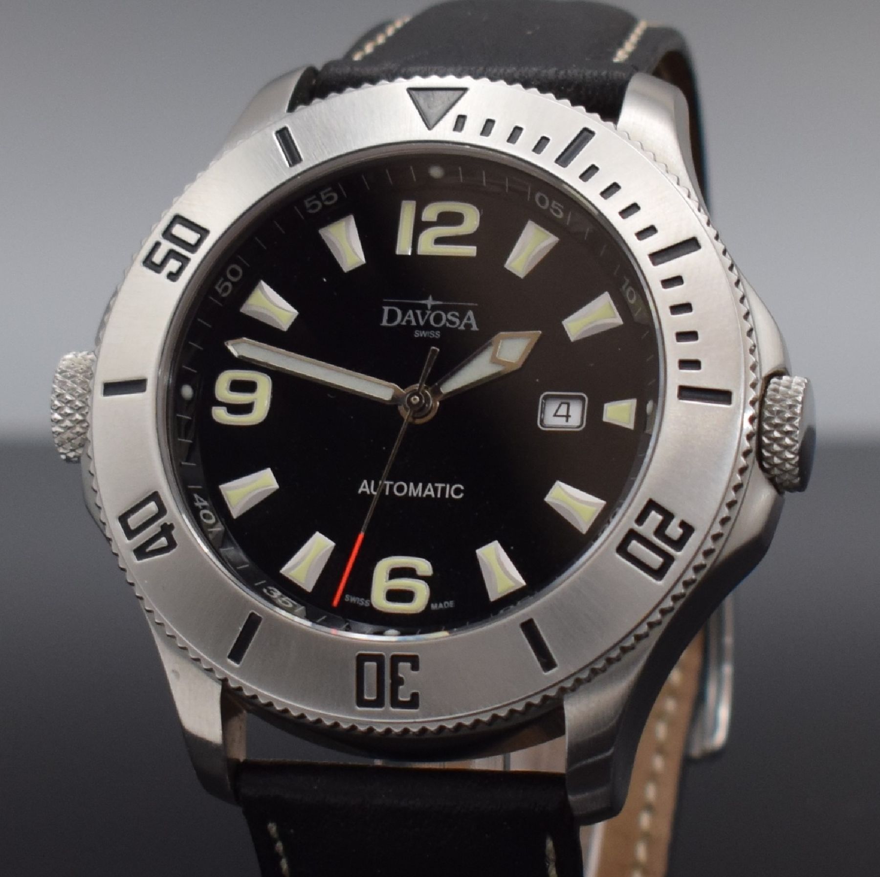 Detail c: DAVOSA Outback große Herrenarmbanduhr, Schweiz um 2004, Automatic, Edelstahlgeh., Boden geschr., drehb. Lünette m. 60er Teilung, schwarzes ...