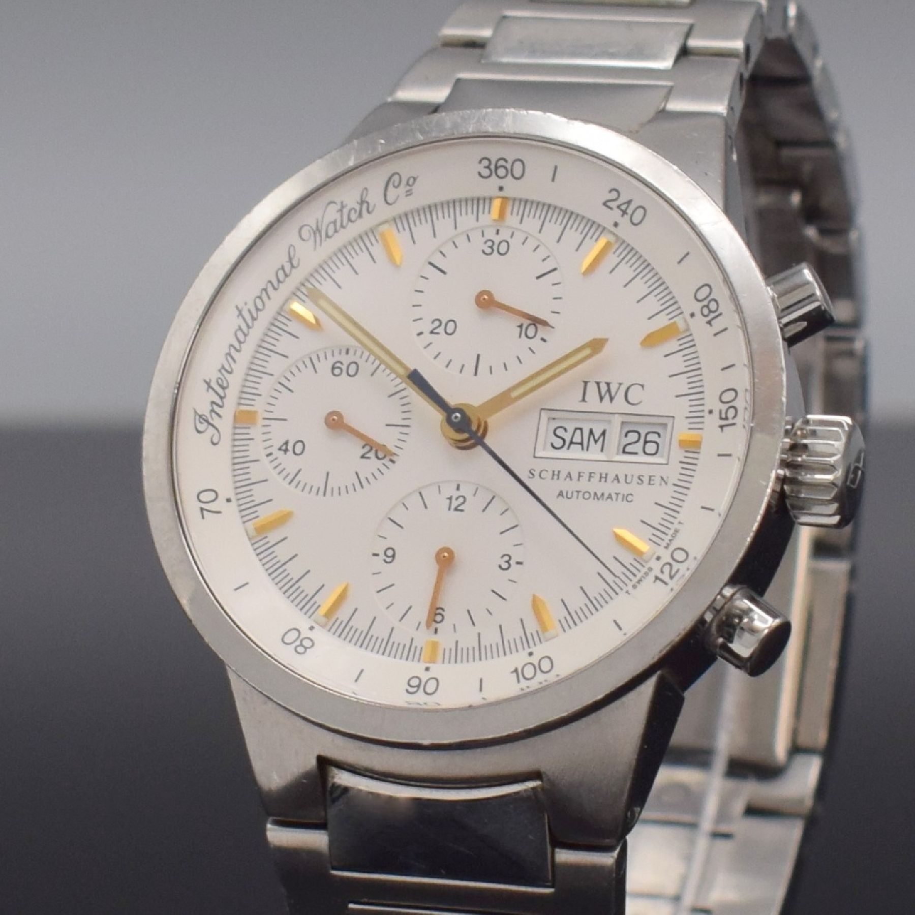 Detail c: IWC GST Herrenarmbanduhr mit Chronograph Referenz 3707, Schweiz um 1999, Automatik, verschr. Edelstahlgeh., orig. Gliederband m. Faltschl., silb. ...