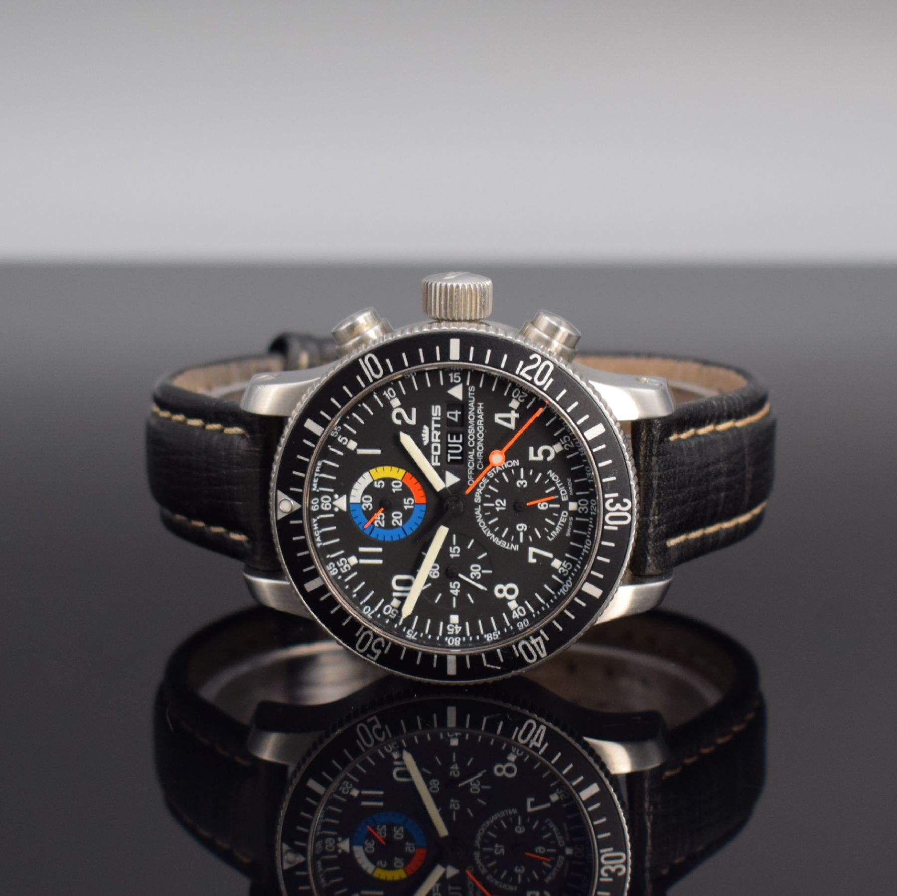 FORTIS B-42 International Space Station Limited Edition Herrenarmbanduhr mit Chronograph, Schweiz um 2005, Automatik, Ref. 638.10.141, verschr. ...