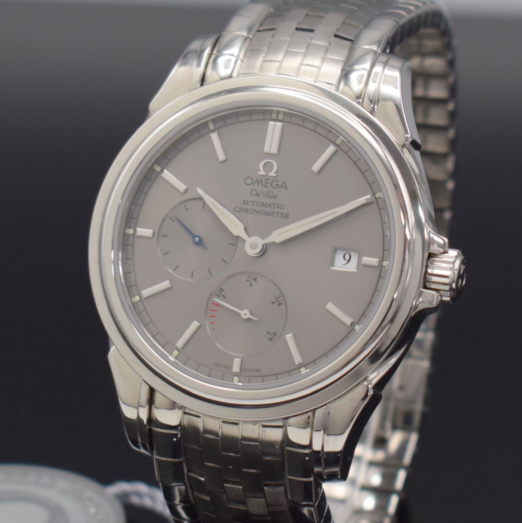 Detail c: OMEGA Herrenarmbanduhr De Ville Co-Axial Power Reserve, Automatik, Schweiz um 2002, Ref. 168.1704, Chronometer in Edelstahl inkl. orig. Gliederband ...
