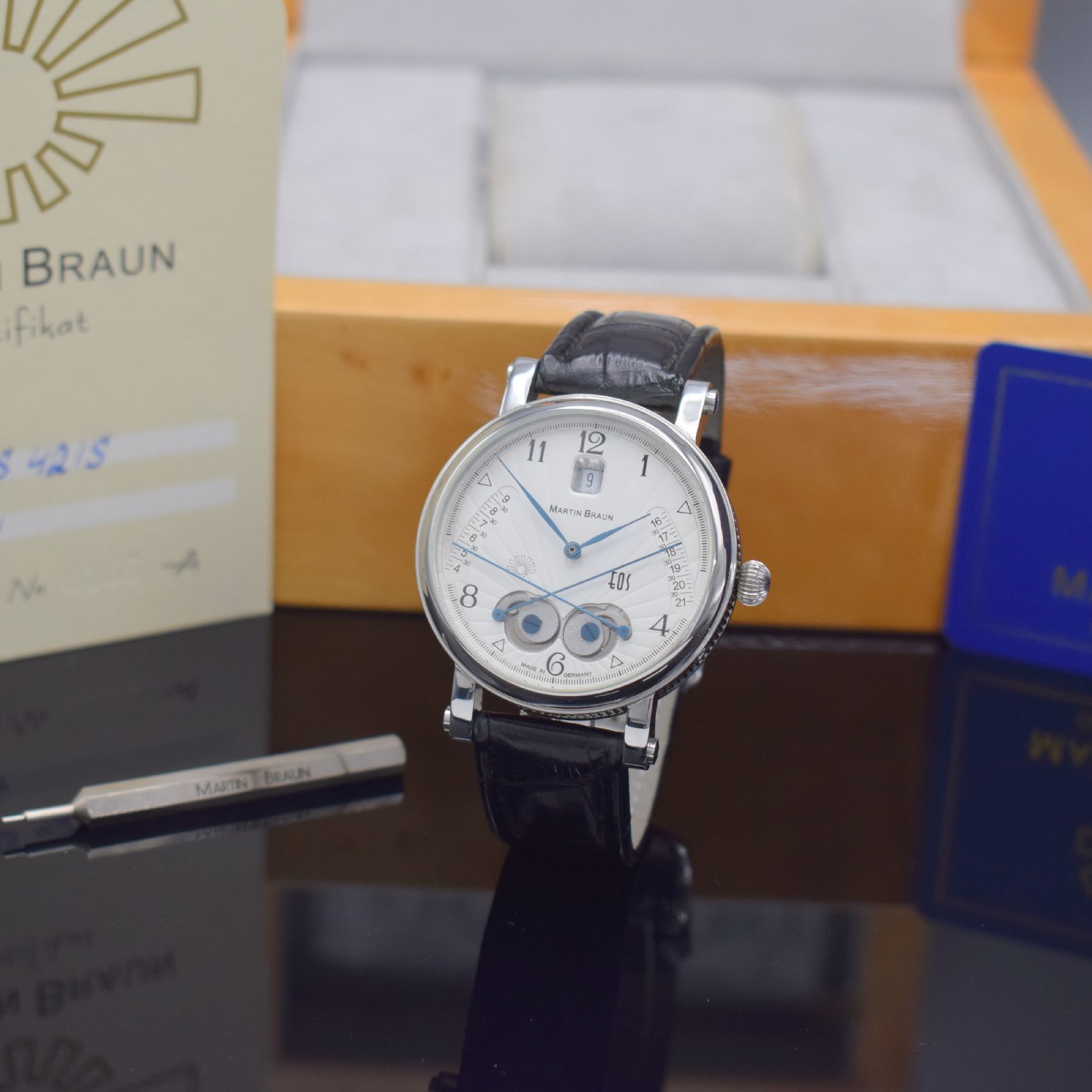 Detail b: MARTIN BRAUN Herrenarmbanduhr EOS, Automatik, Ref. 42S, Edelstahlgeh. inkl. orig. Lederband m. orig. Dornschl., beids. vergl., Boden 7-fach verschr., ...