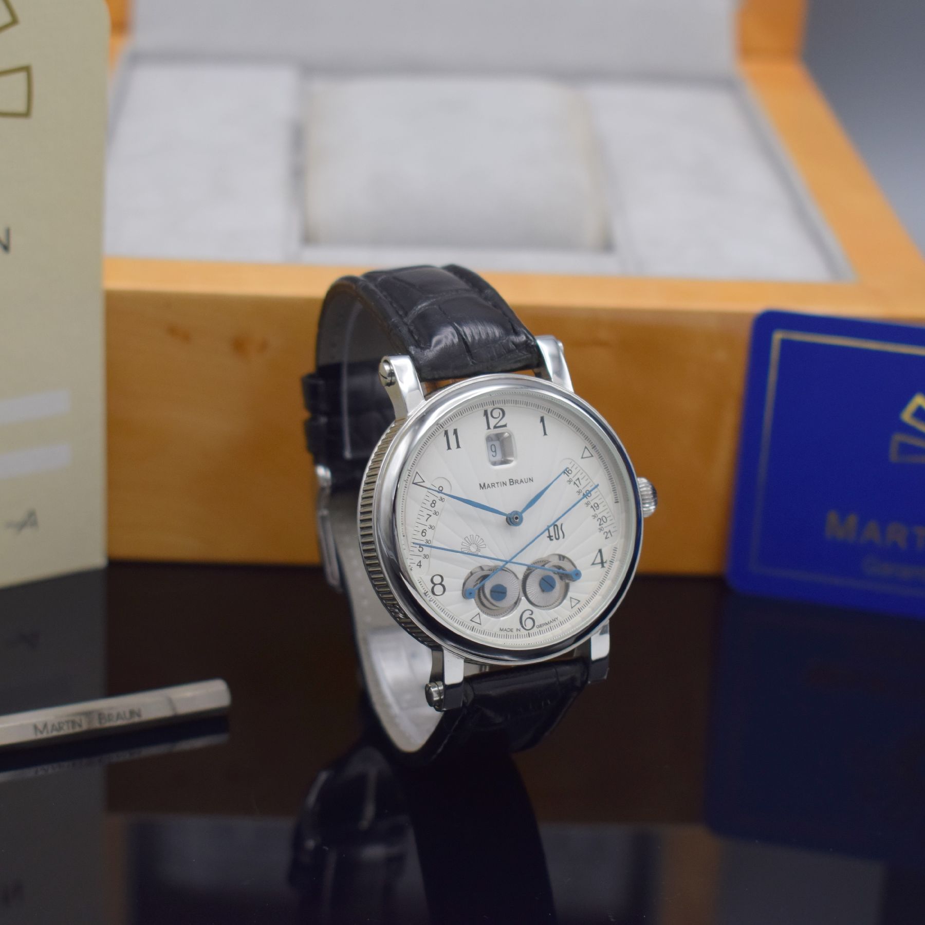 Detail d: MARTIN BRAUN Herrenarmbanduhr EOS, Automatik, Ref. 42S, Edelstahlgeh. inkl. orig. Lederband m. orig. Dornschl., beids. vergl., Boden 7-fach verschr., ...