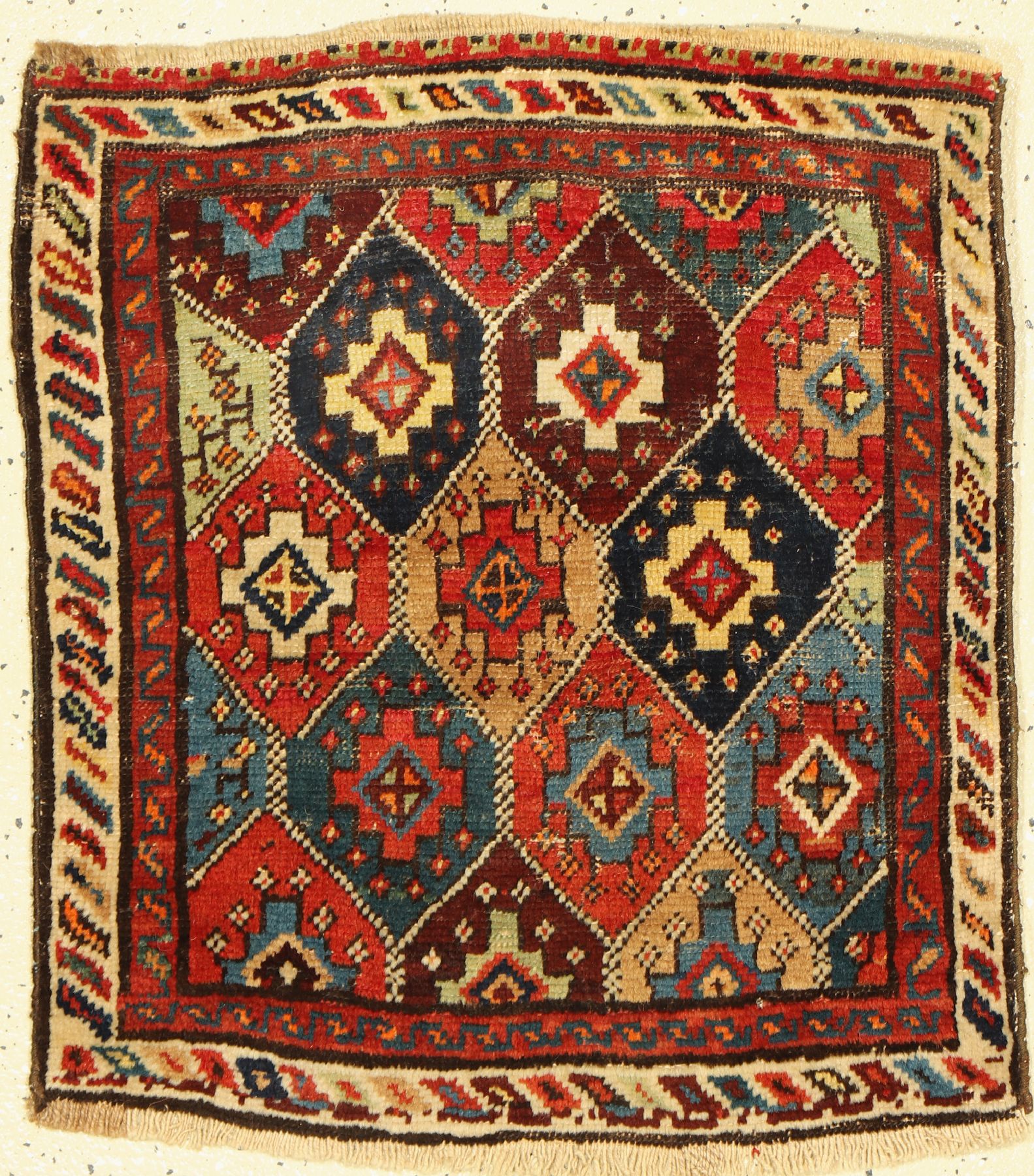 Shahsawan Taschenfront, Persien, um 1920, Wolle auf Wolle, ca. 57 x 52 cm, EHZ: 3