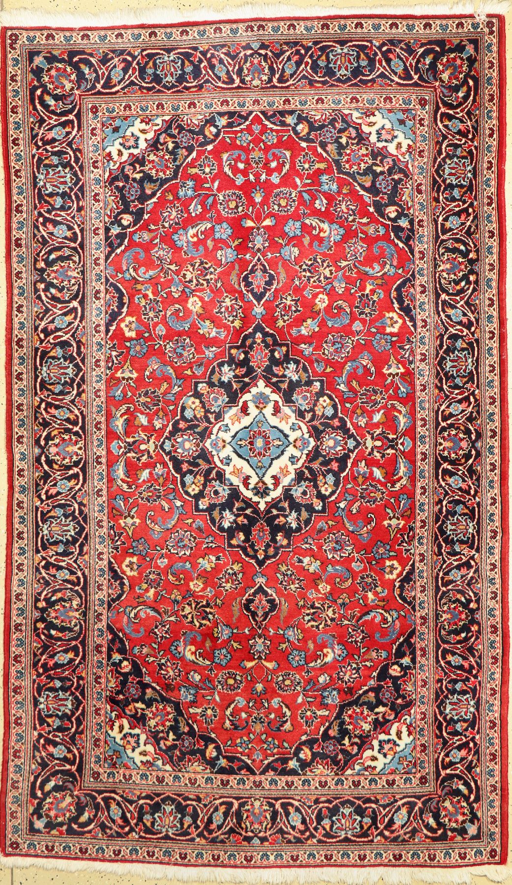 Keschan, Persien, ca. 30 Jahre, Wolle auf Baumwolle, ca. 244 x 147 cm, EHZ: 2, (Abrasch)