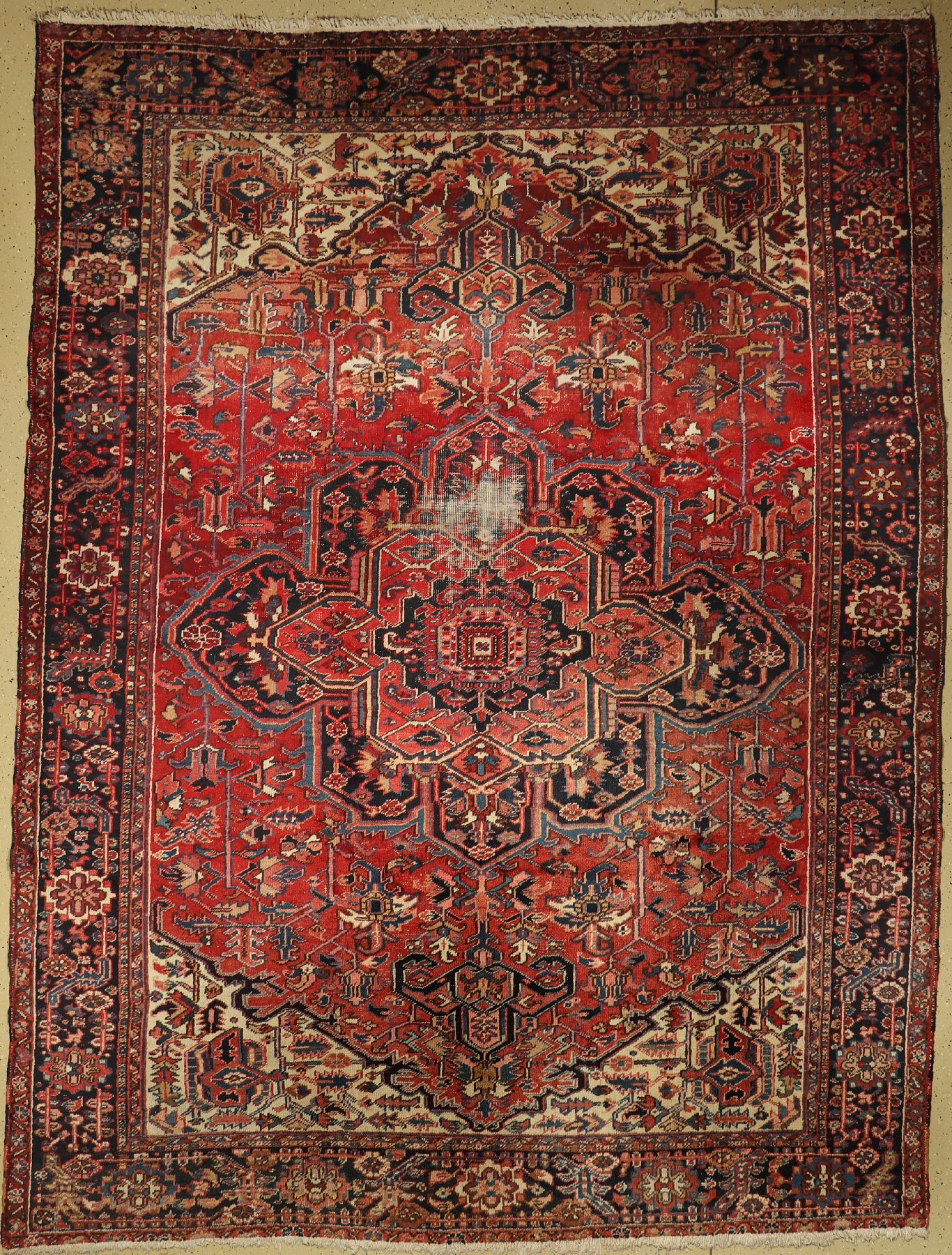 Heriz alt, Persien, um 1950, Wolle auf Baumwolle, ca. 360 x 273 cm, EHZ: 5