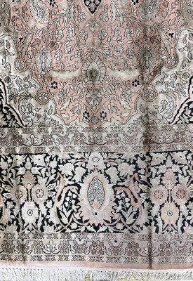 26188076b - Kaschmir Seide Palastteppich, Indien, um 1960, Flor Seidig, ca. 550 x 370 cm, EHZ: 3 ...