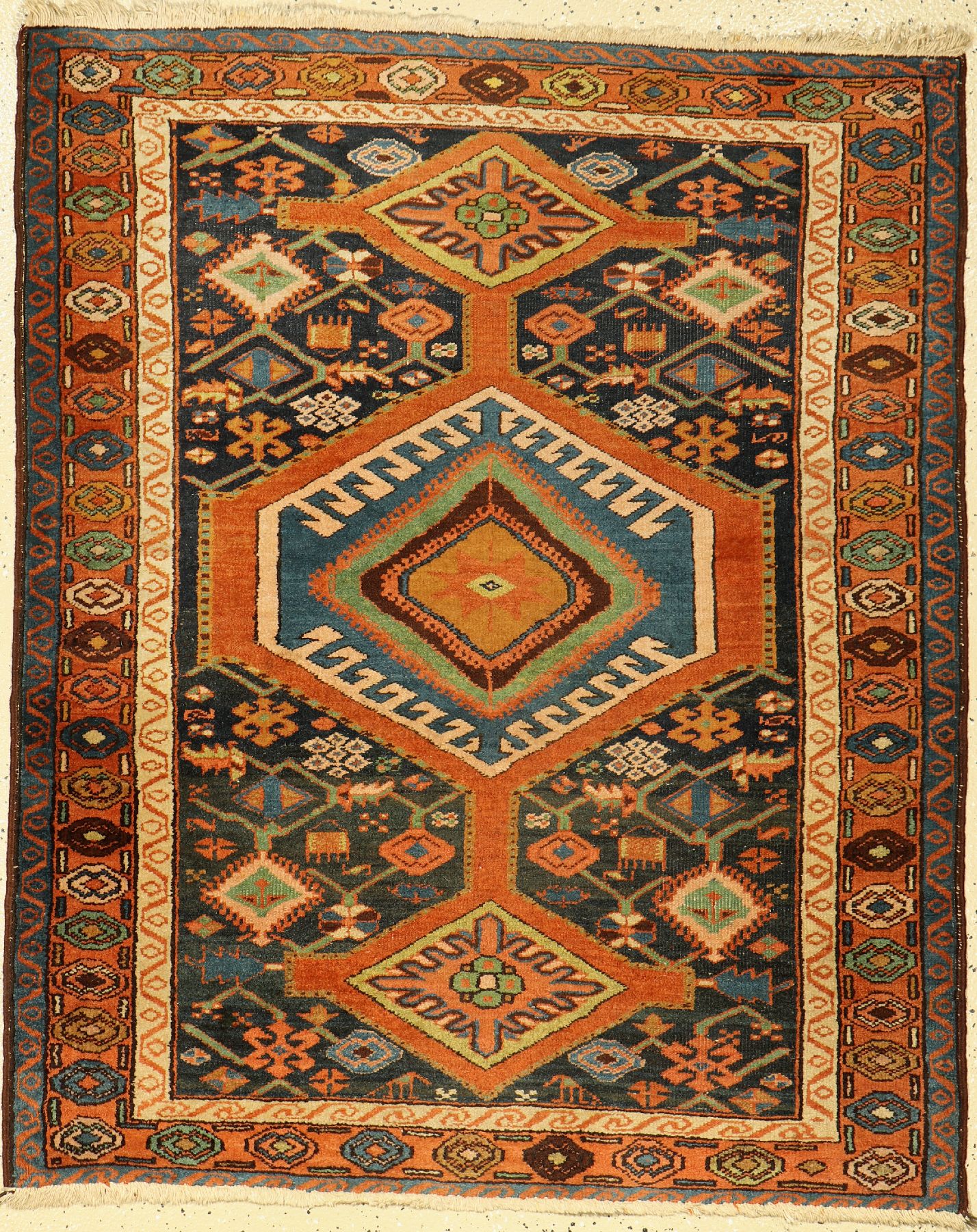 Garadjeh alt, Persien, um 1940, Wolle auf Baumwolle, ca. 132 x 107 cm, EHZ: 2-3