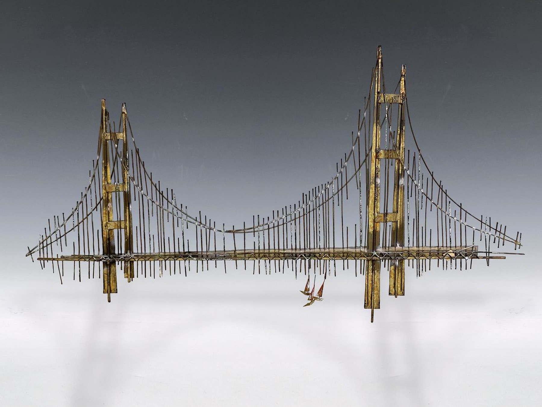 Curtis Jere, Artisen House, Curtis Feiler und Jerry Fels, sog. Art Design, Metallobjekt, "Golden Gate Bridge" 82 x 148 cm, auf ...
