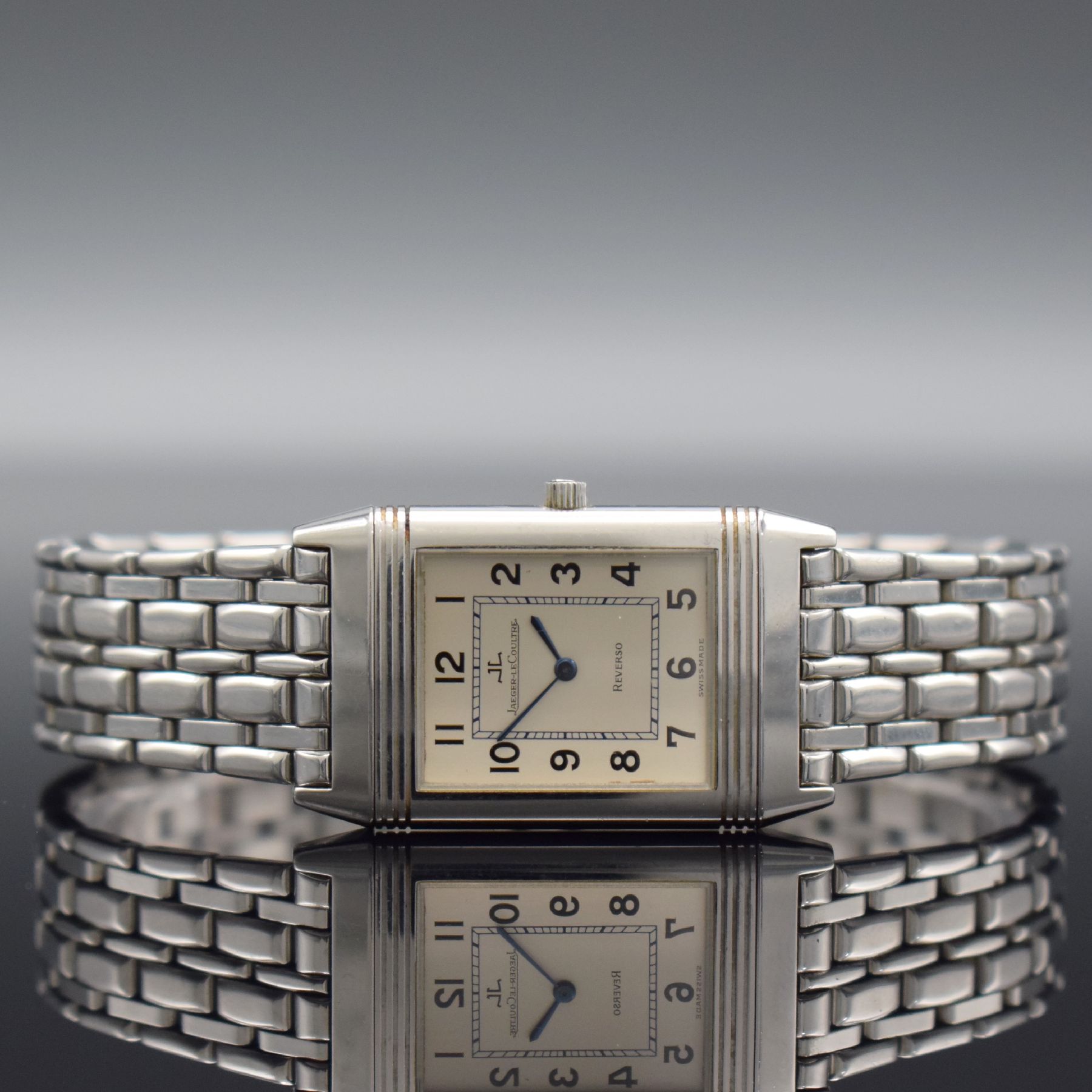 Jaeger-LeCoultre Reverso Herrenarmbanduhr in Edelstahl, Schweiz um 2000, quarz, Ref. 250.8.08, Wendegehäuse inkl. orig. Gliederband m. dopp. ...