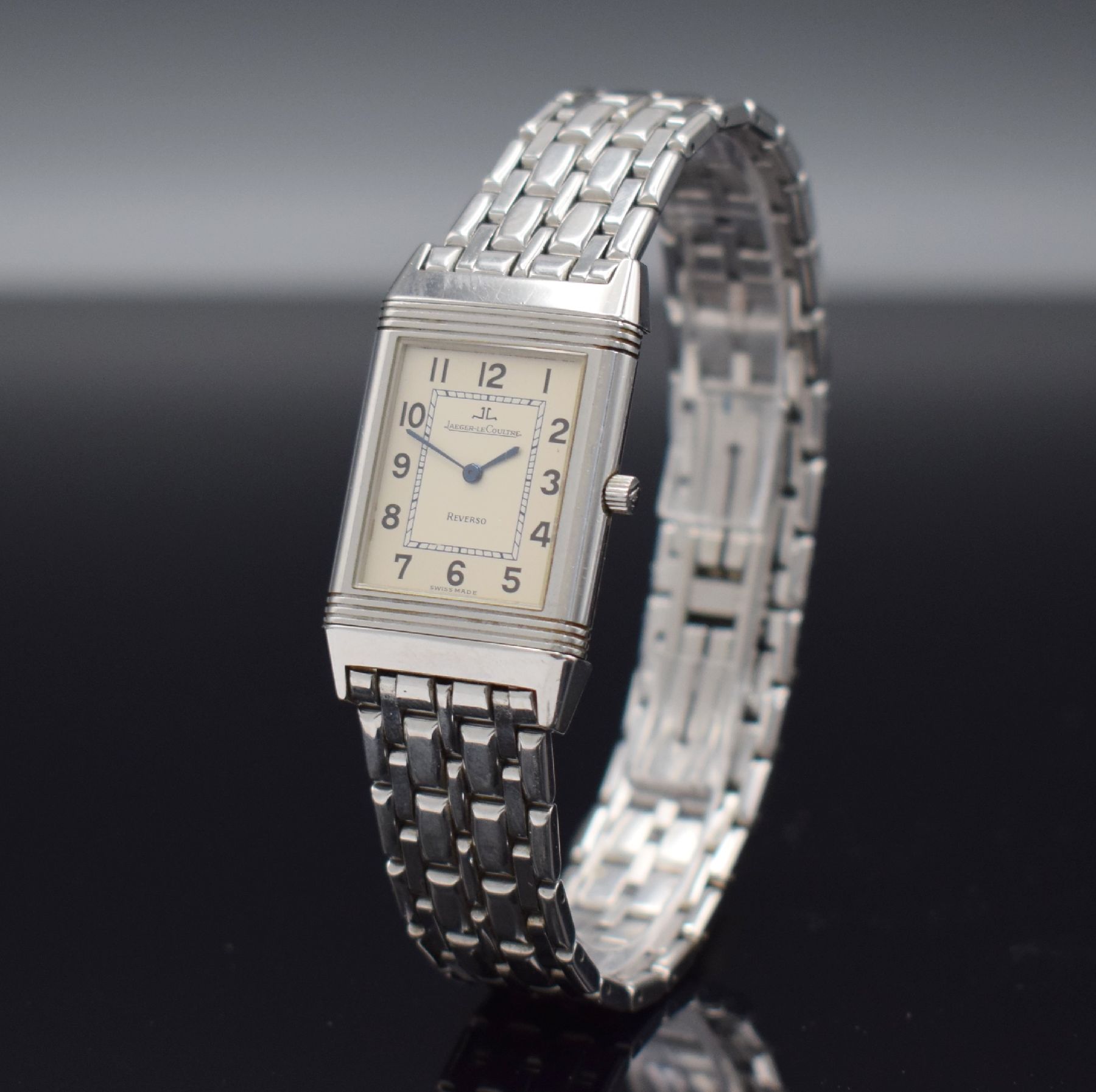 Detail b: Jaeger-LeCoultre Reverso Herrenarmbanduhr in Edelstahl, Schweiz um 2000, quarz, Ref. 250.8.08, Wendegehäuse inkl. orig. Gliederband m. dopp. ...