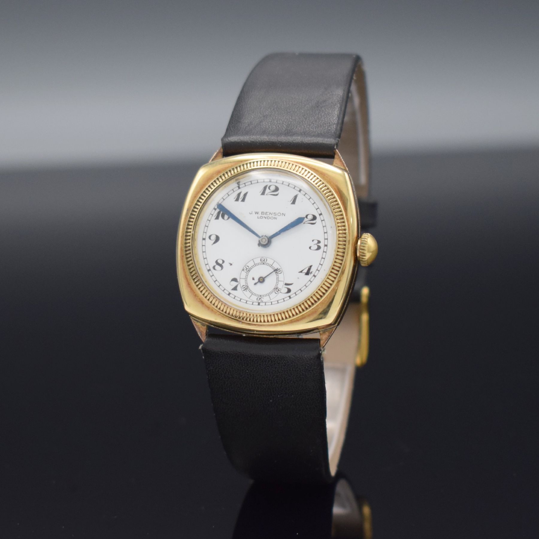 Detail b: CYMA / J. W. BENSON Armbanduhr in GG 375/000, Schweiz f. brit. Markt um 1930, Handaufzug, aufw. Geh. v. F. Borgel m. geschraubter Lünette, weißes ...