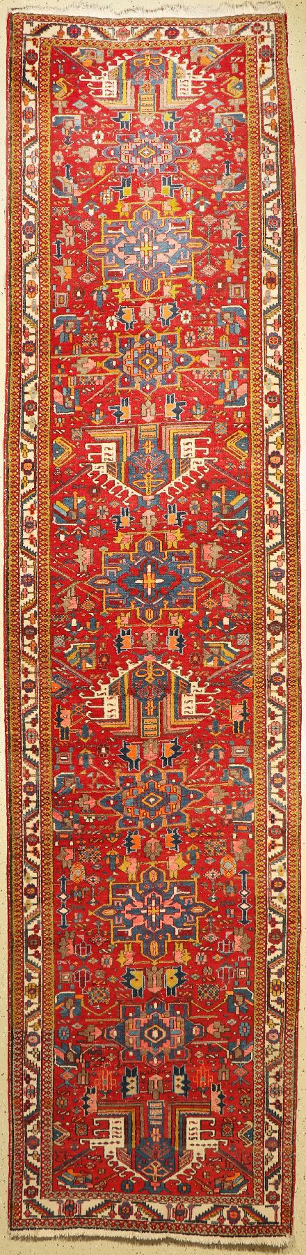 Karadjeh alt, Persien, um 1940, Wolle auf Baumwolle, ca. 460 x 110 cm, EHZ: 3