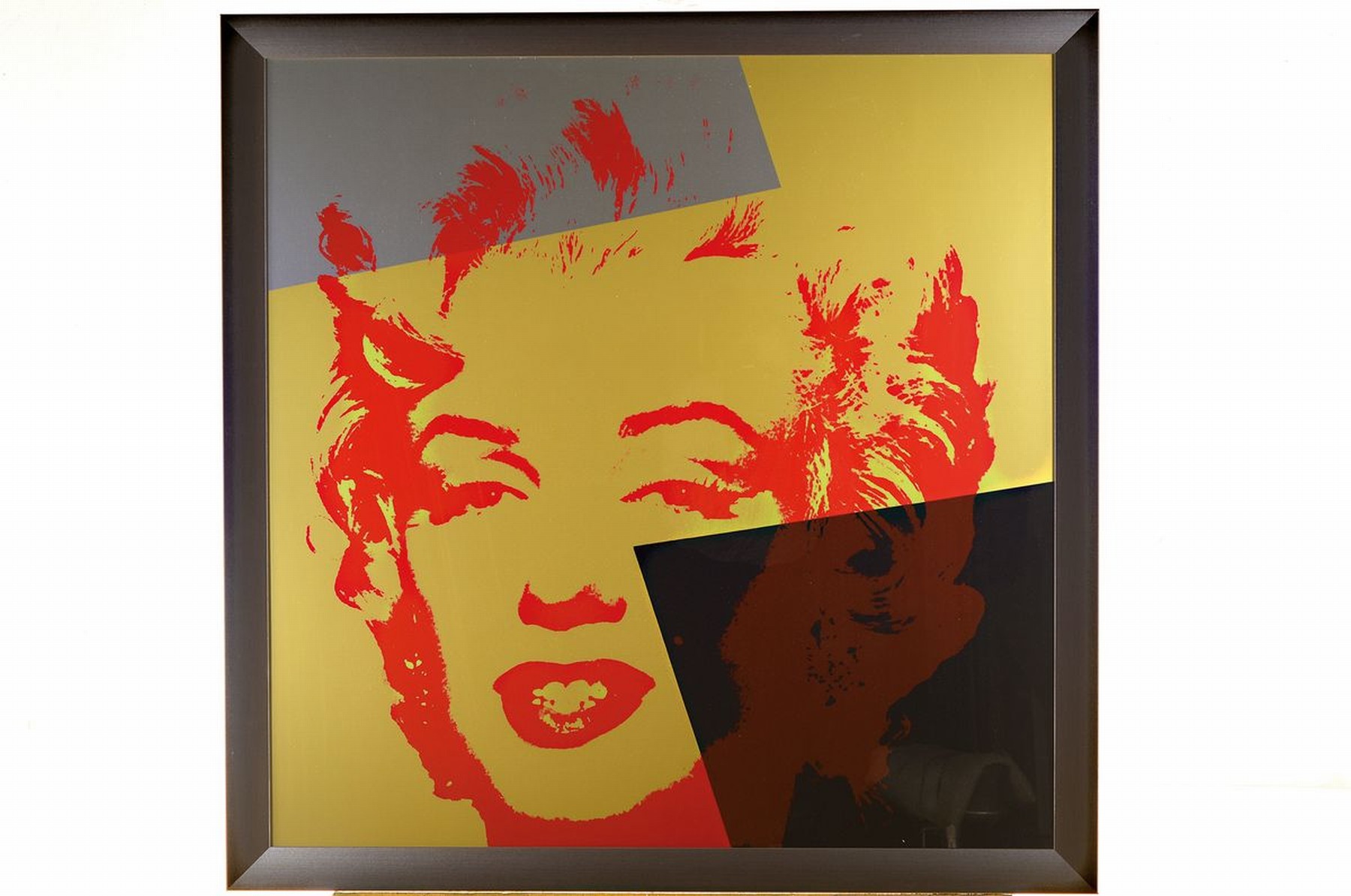 Detail k: nach Andy Warhol, Lizenzierte Edition, Hrsg. Sunday B. Morning "Golden Marylin", Siebdruck mit Diamantstaub, mit Echtheitszertifikat, ca. ...