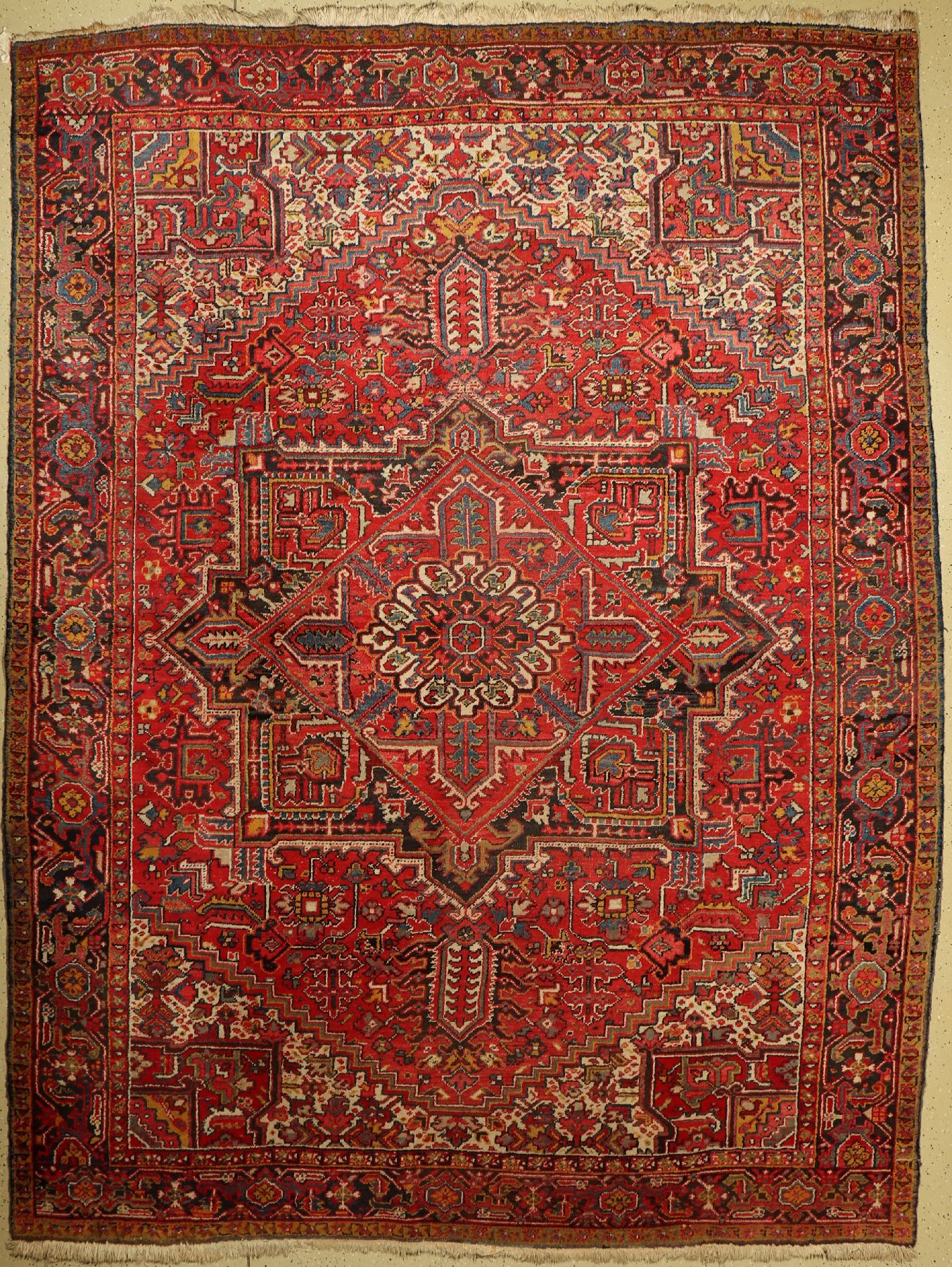 Heriz alt, Persien, um 1950, Wolle auf Baumwolle, ca. 350 x 270 cm, EHZ: 2-3