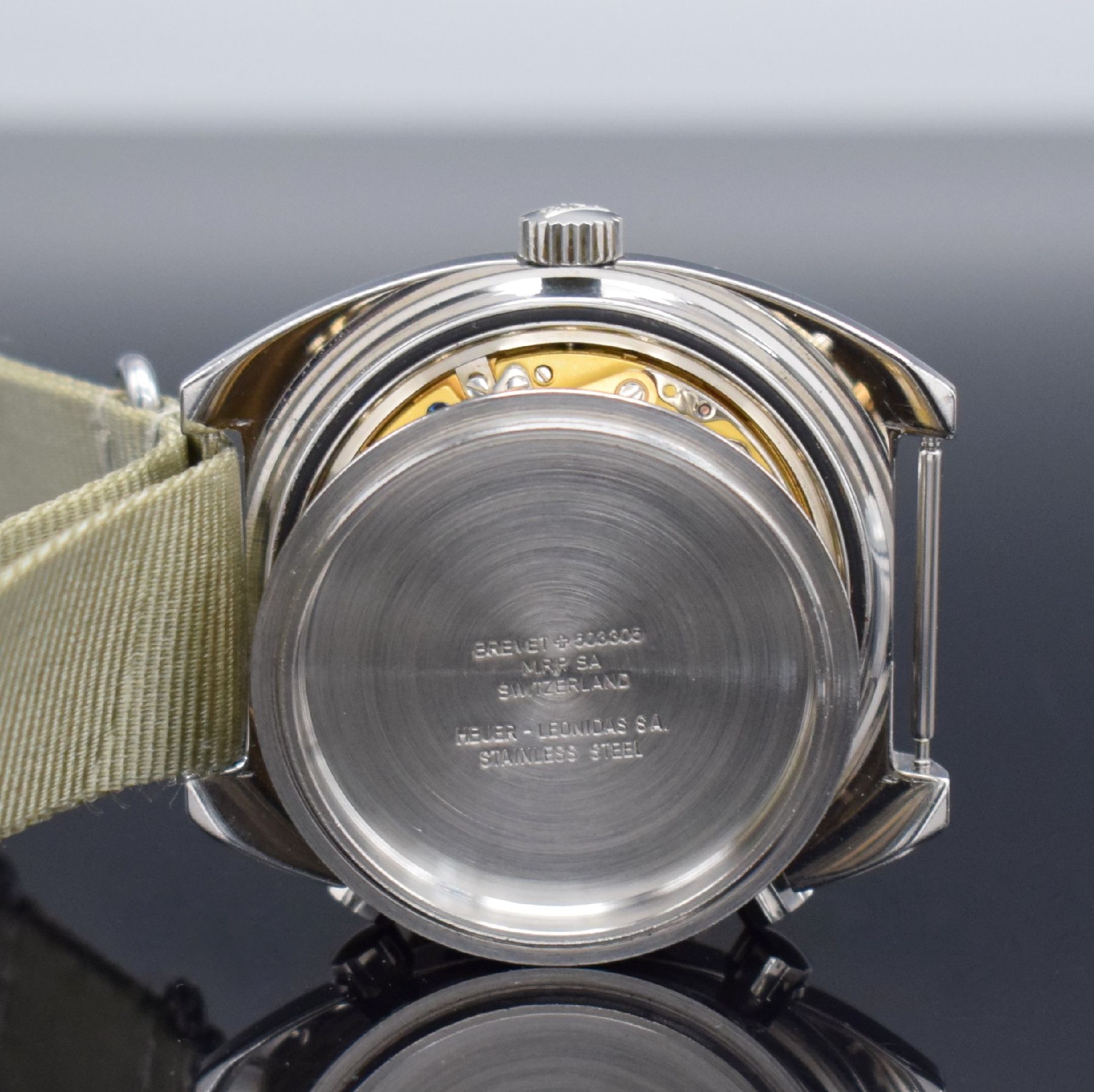 Detail g: HEUER Autavia Herrenarmbanduhr in Edelstahl mit Chronograph Ref.-Nr. 11063V, Schweiz um 1980, Automatik, massives Gehäuse, Boden geschr., eins. ...