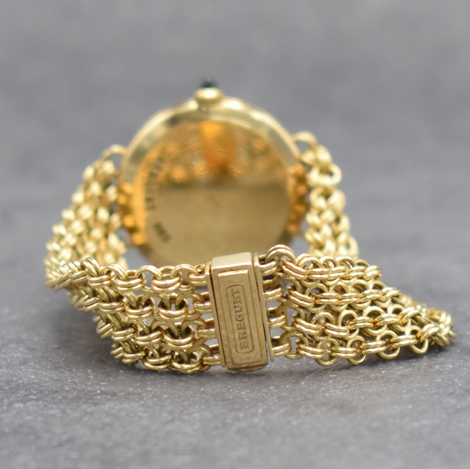 Detail d: BREGUET Classic Lady Damenarmbanduhr in GG 750/000 mit Brillanten, Schweiz um 1990, Handaufzug, 2-teil. Gehäuse, Boden aufgedr., Lünette aufw. m. ...