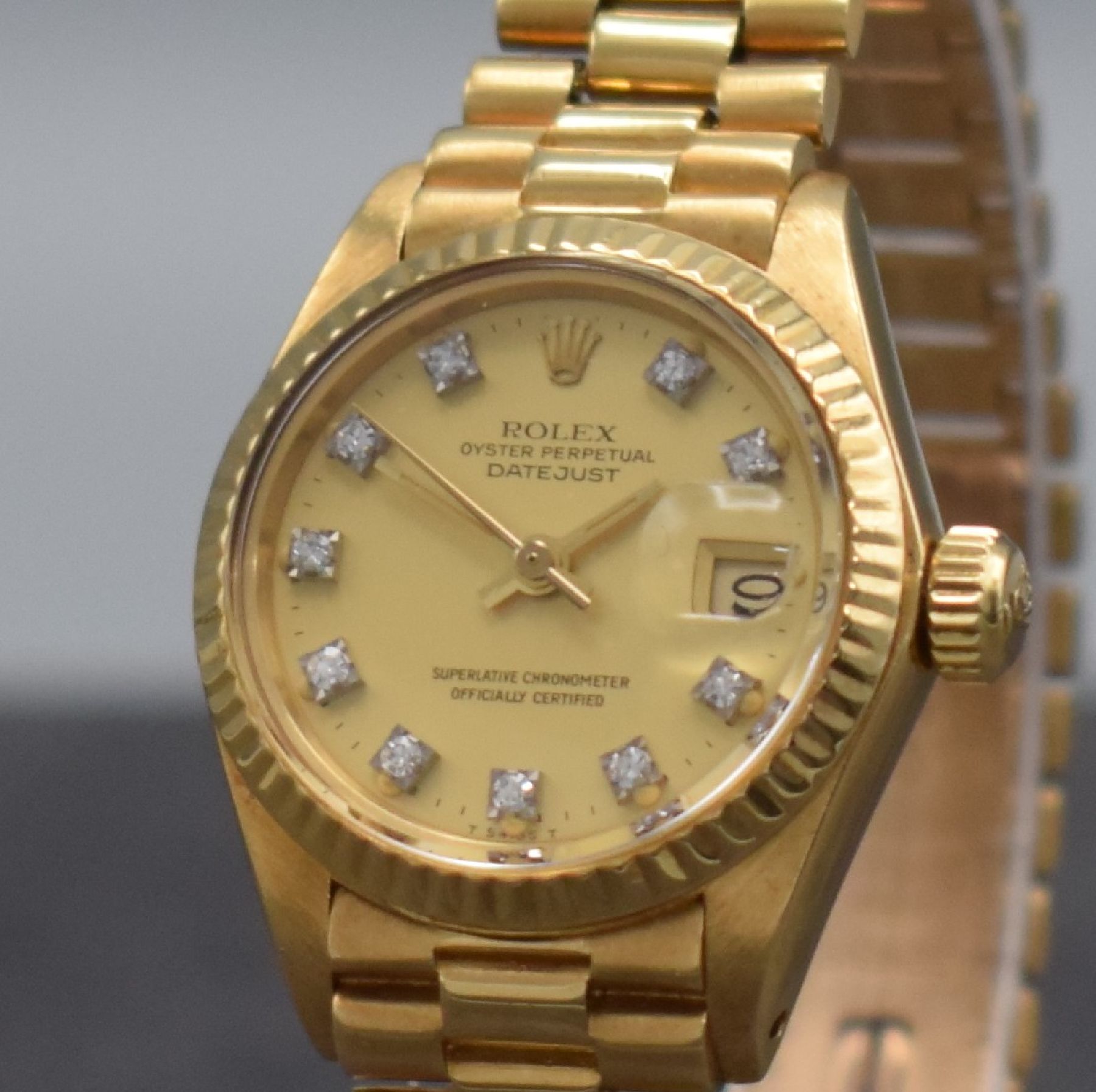 Detail c: ROLEX Datejust Damenarmbanduhr in GG 750/000, Schweiz um 1980, Automatik, Ref. 6917, verschr. Oystergehäuse inkl. Presidentband m. Faltschl., gold. ...