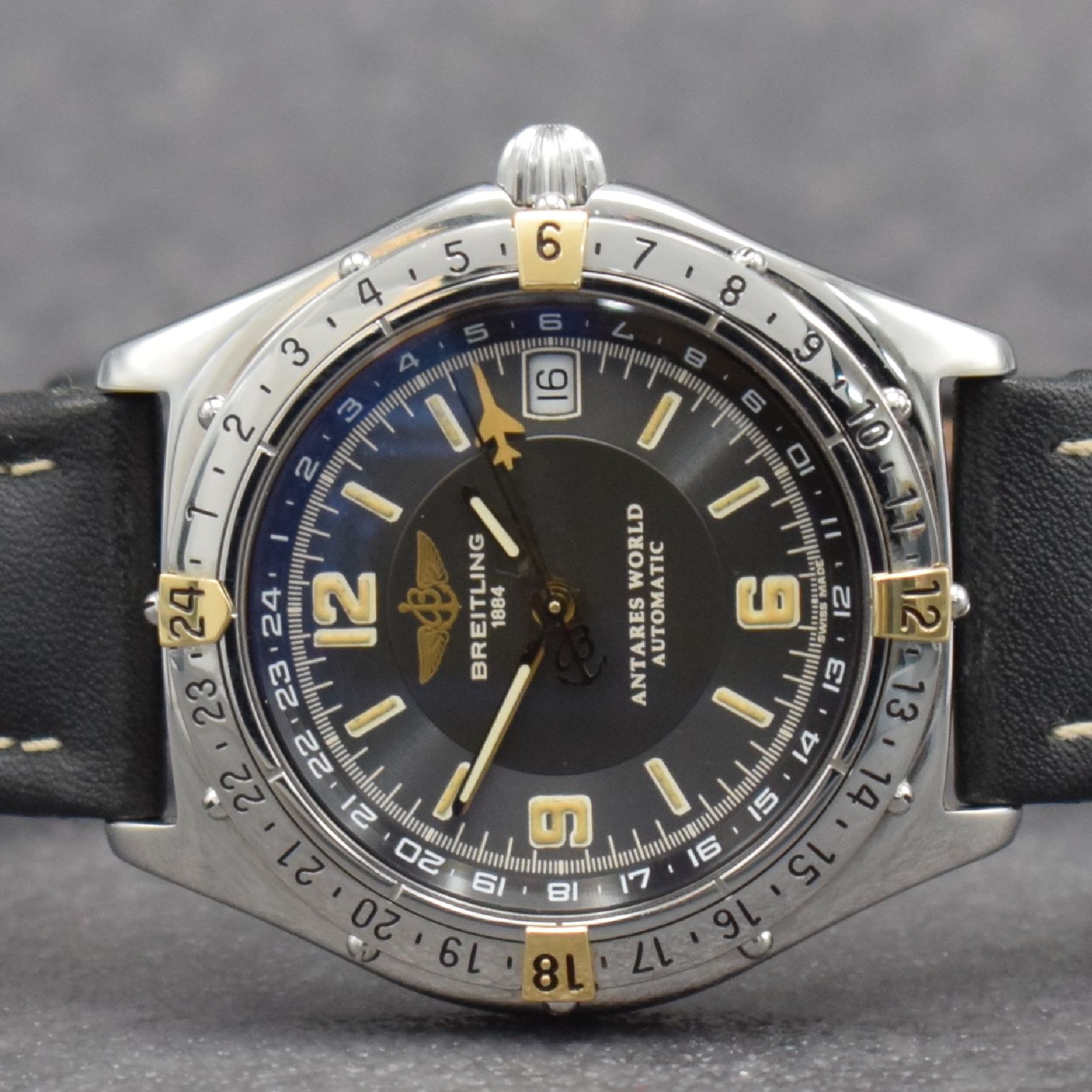 Detail a: BREITLING Antares World Herrenarmbanduhr mit 2er Zeitzone, Schweiz um 1995, Automatik, Ref. B 32047, verschr. Edelstahlgeh., Lünette m. verg. Reiter ...