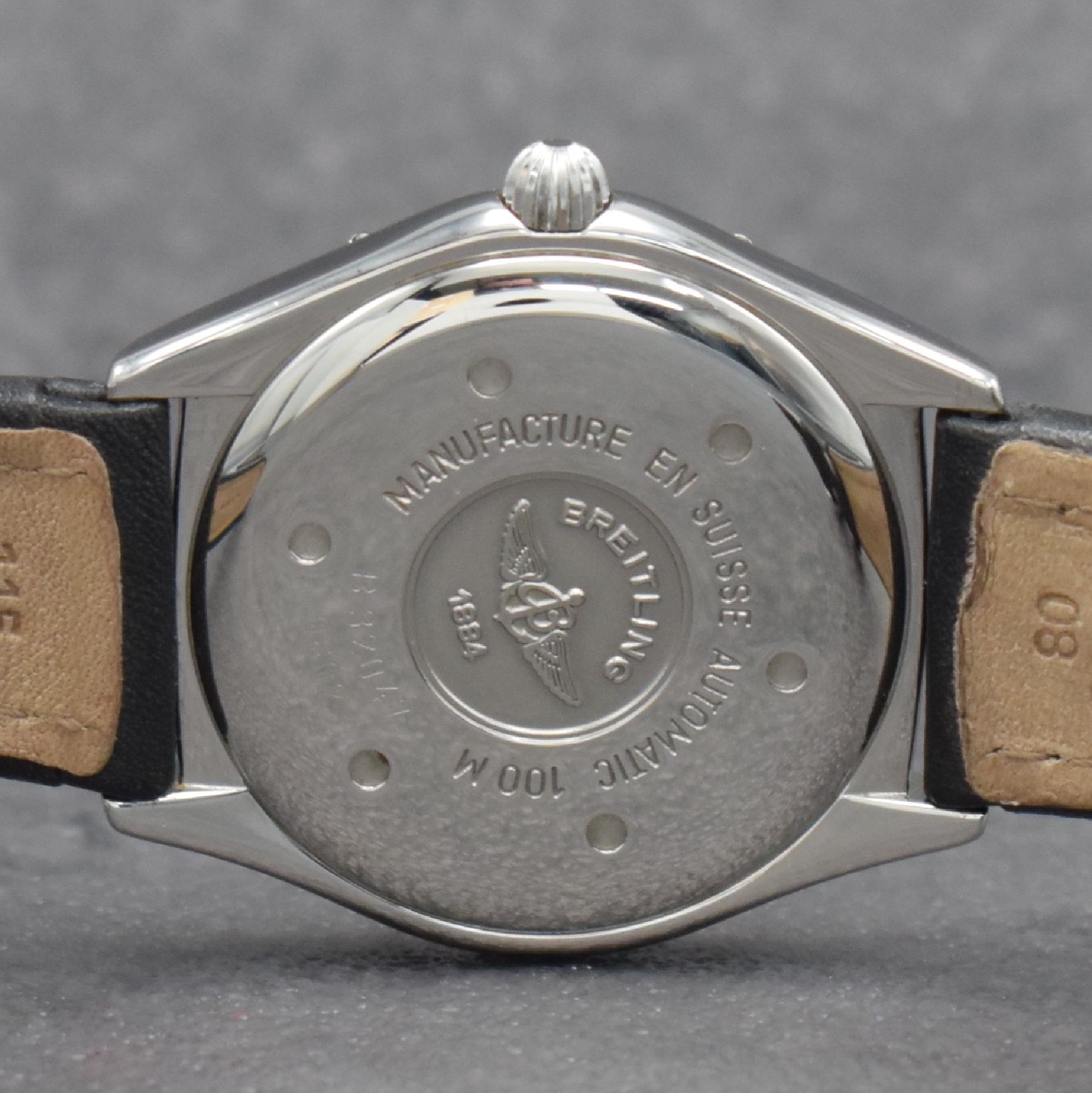Detail e: BREITLING Antares World Herrenarmbanduhr mit 2er Zeitzone, Schweiz um 1995, Automatik, Ref. B 32047, verschr. Edelstahlgeh., Lünette m. verg. Reiter ...