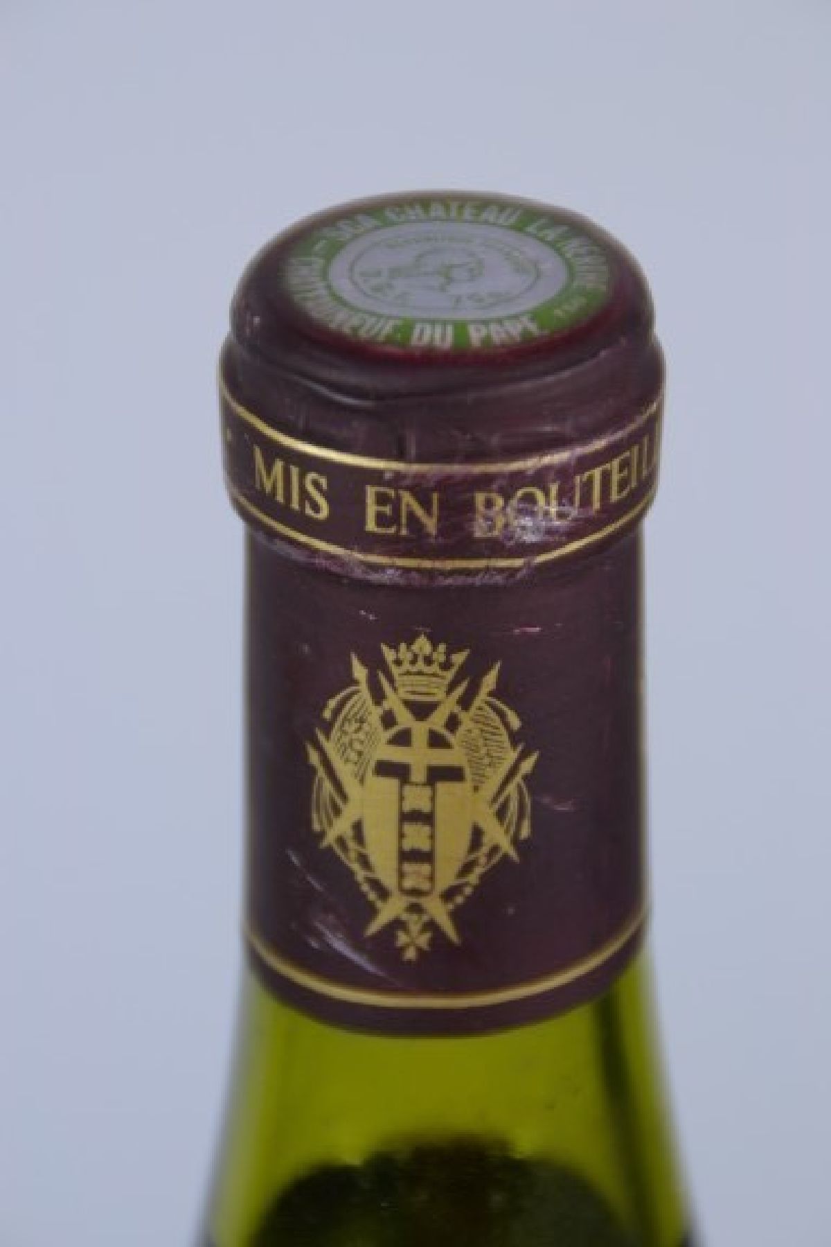 Detail b: 6 Flaschen Chateau La Nerthe, Chateauneuf-du- Pape, Cuvée Des Cadettes 1989, original Kapsel, 75 cl, war laut Auskunft immer im Weinkeller liegend ...