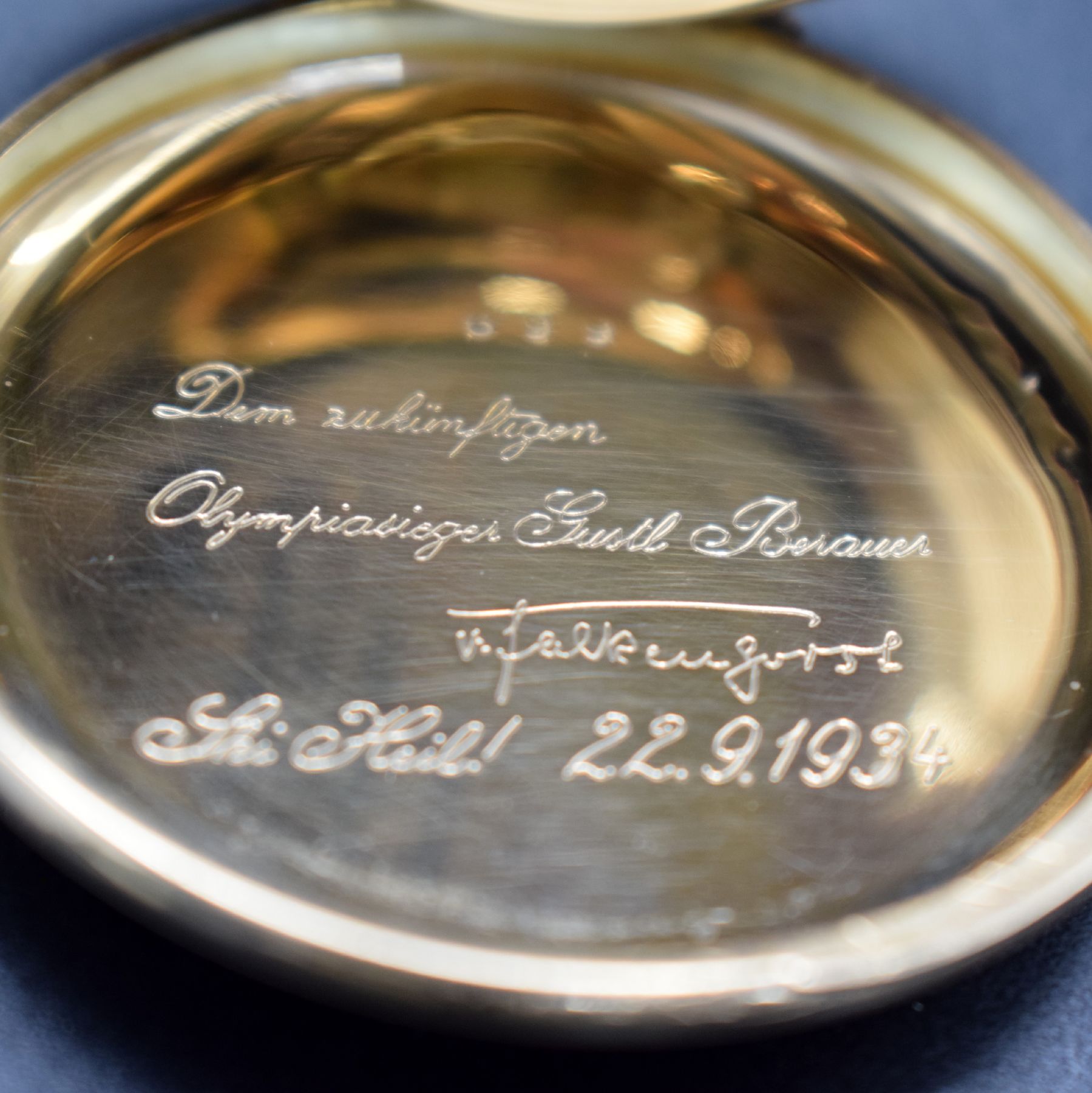 Detail e: Schwere Herrensavonette mit 1/4-Repetition, Vollkalender & Chronograph und prominentem Vorbesitzer in GG 585/000, Schweiz um 1900, Strahlen-guill. ...